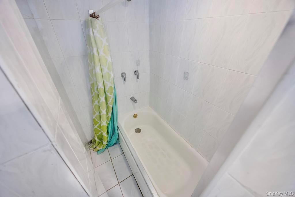 Single Family 149th Road Queens, NY 11422, MLS-1047133-38