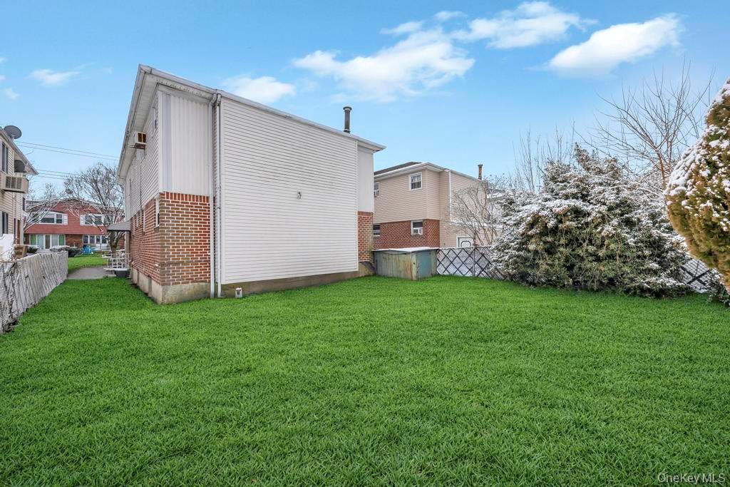 Single Family 149th Road  Queens, NY 11422, MLS-1047133-44