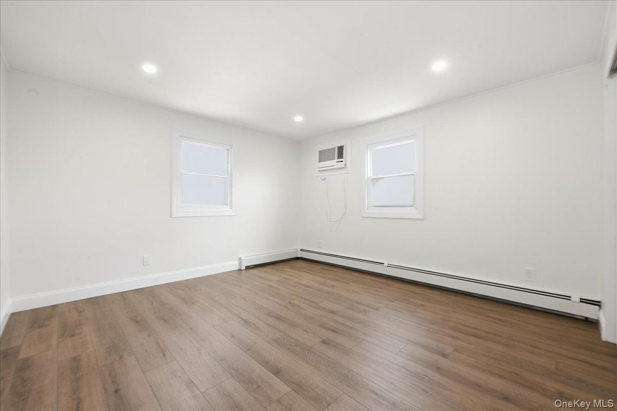 Single Family Stonecutter Road  Nassau County, NY 11756, MLS-1047134-13