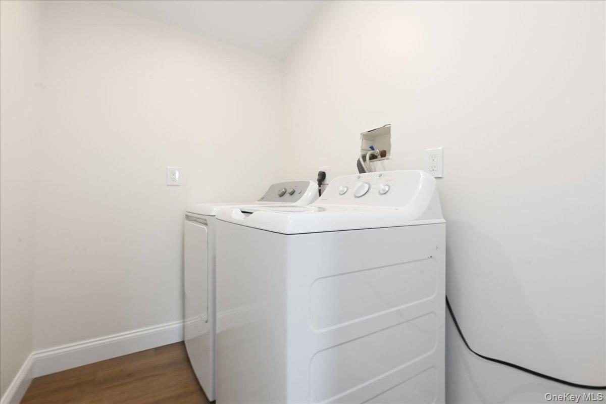 Single Family Stonecutter Road  Nassau County, NY 11756, MLS-1047134-15