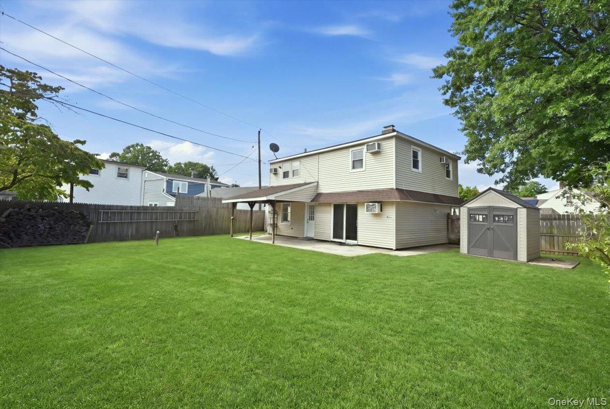 Single Family Stonecutter Road  Nassau County, NY 11756, MLS-1047134-17