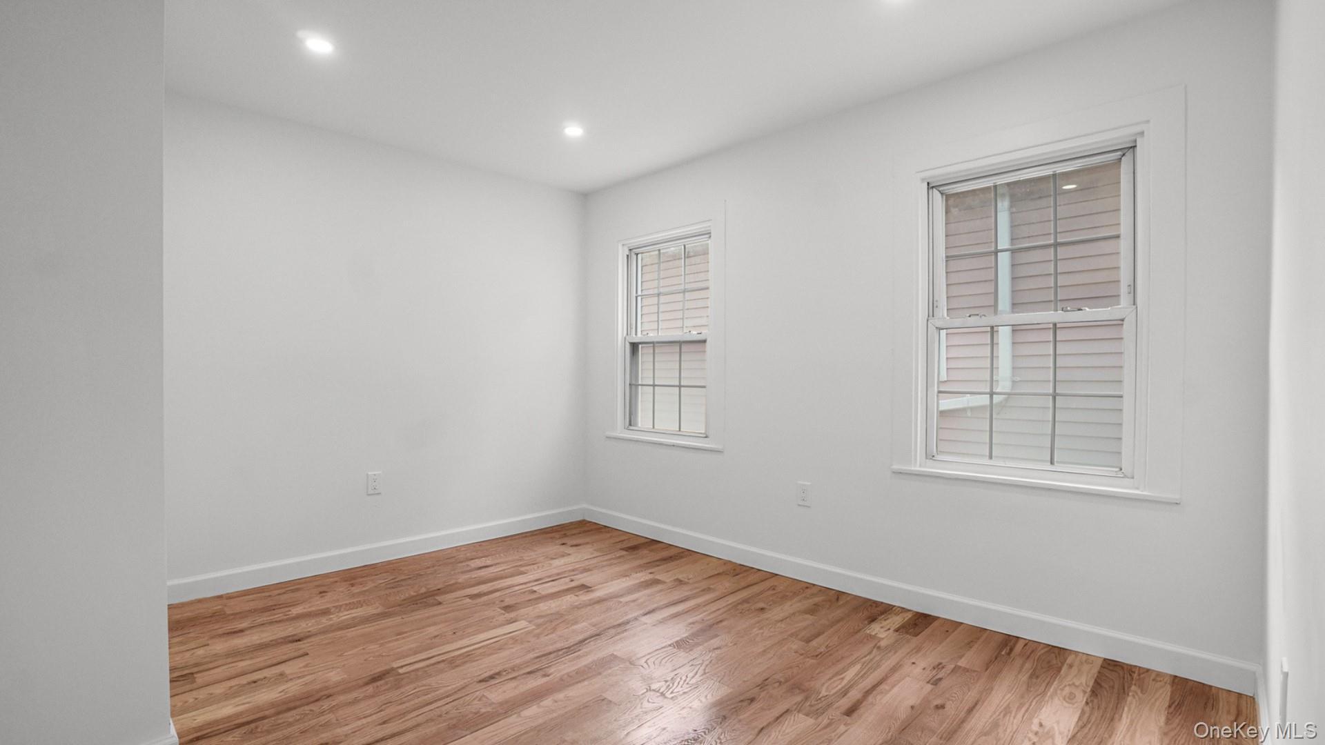 Single Family E 238th Street Bronx, NY 10470, MLS-1047147-14