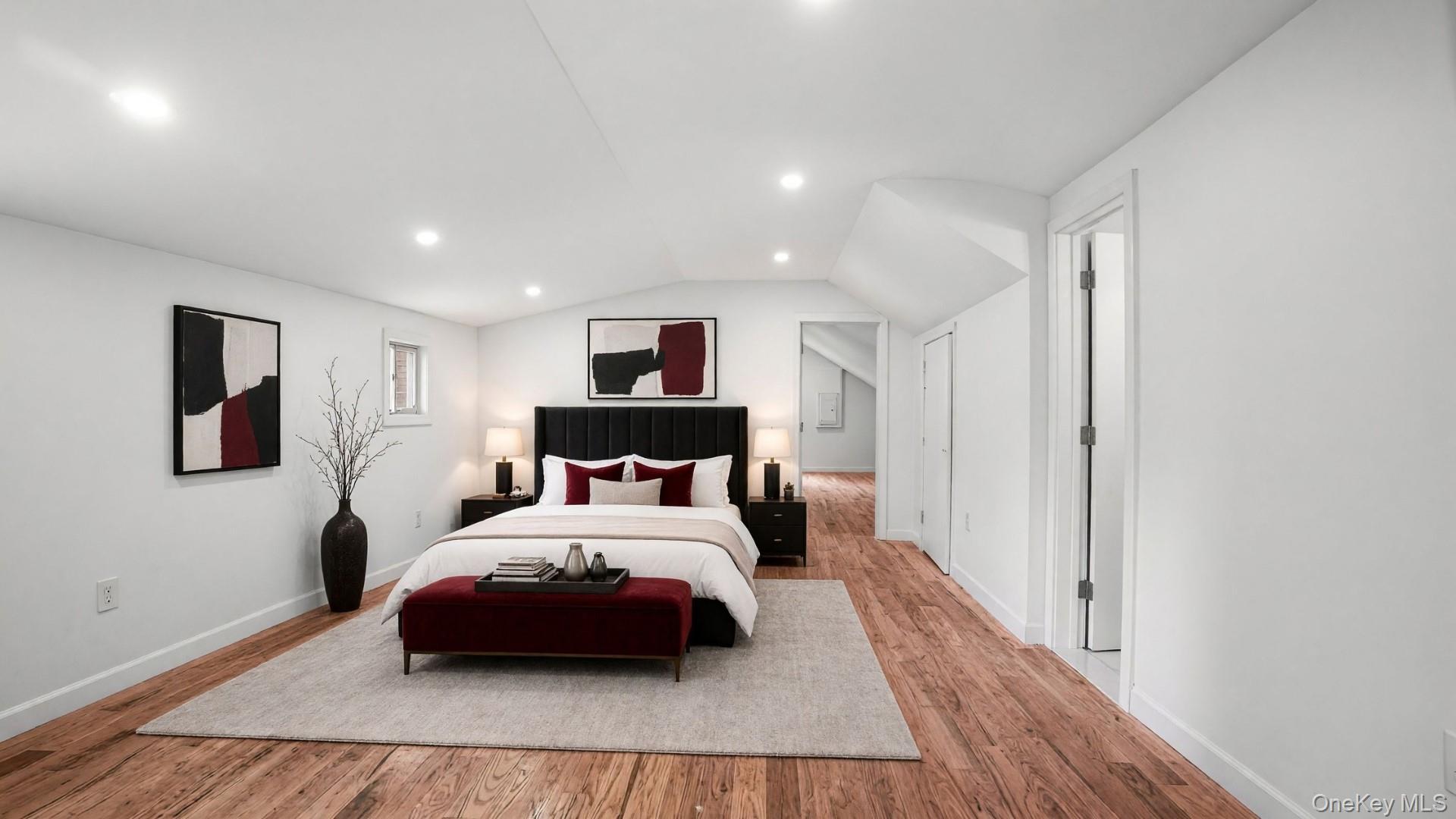 Single Family E 238th Street Bronx, NY 10470, MLS-1047147-4