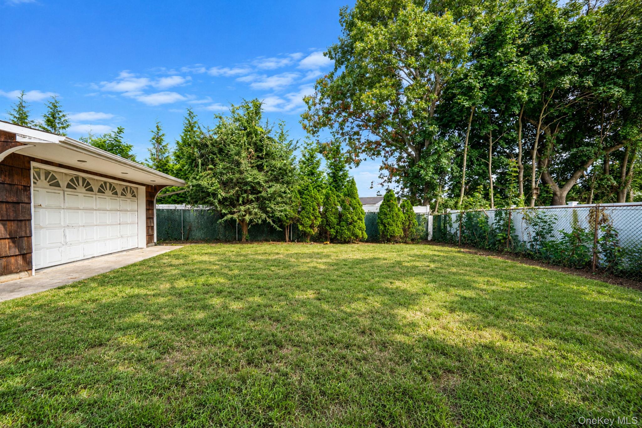 Single Family Colony Road  Suffolk County, NY 11776, MLS-1047156-4