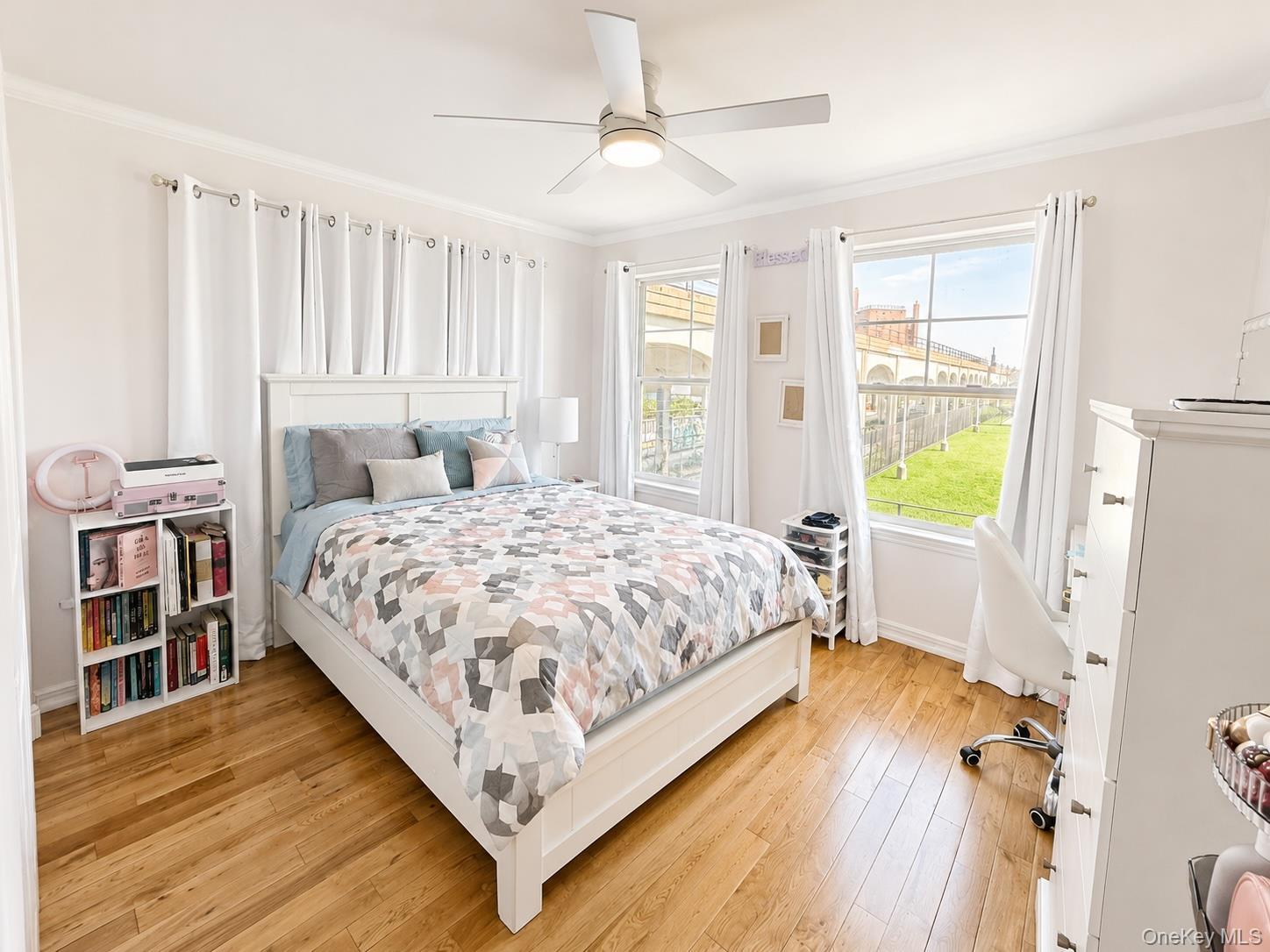 Single Family Beach Breeze Place Queens, NY 11692, MLS-1047164-12
