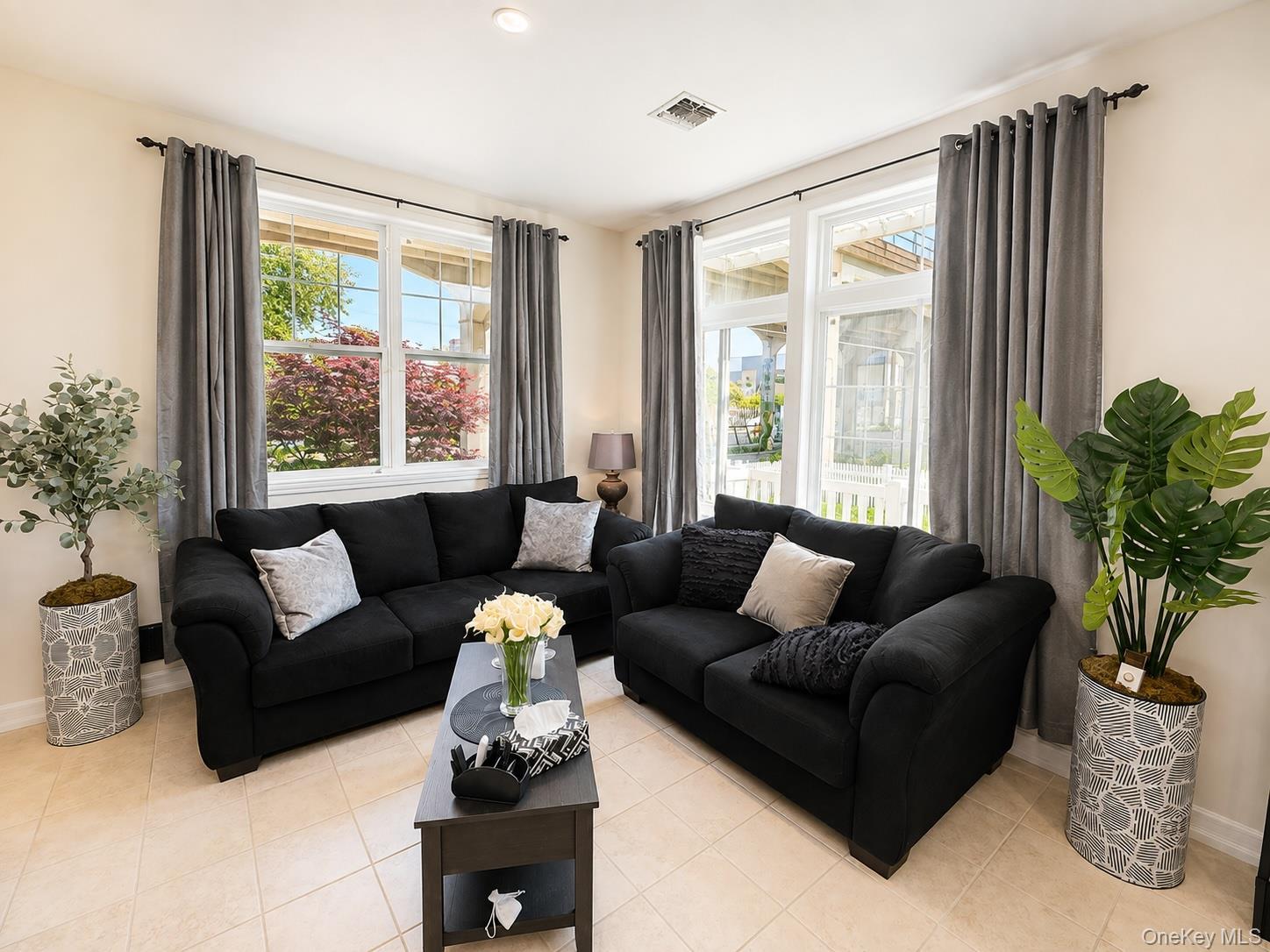 Single Family Beach Breeze Place Queens, NY 11692, MLS-1047164-6