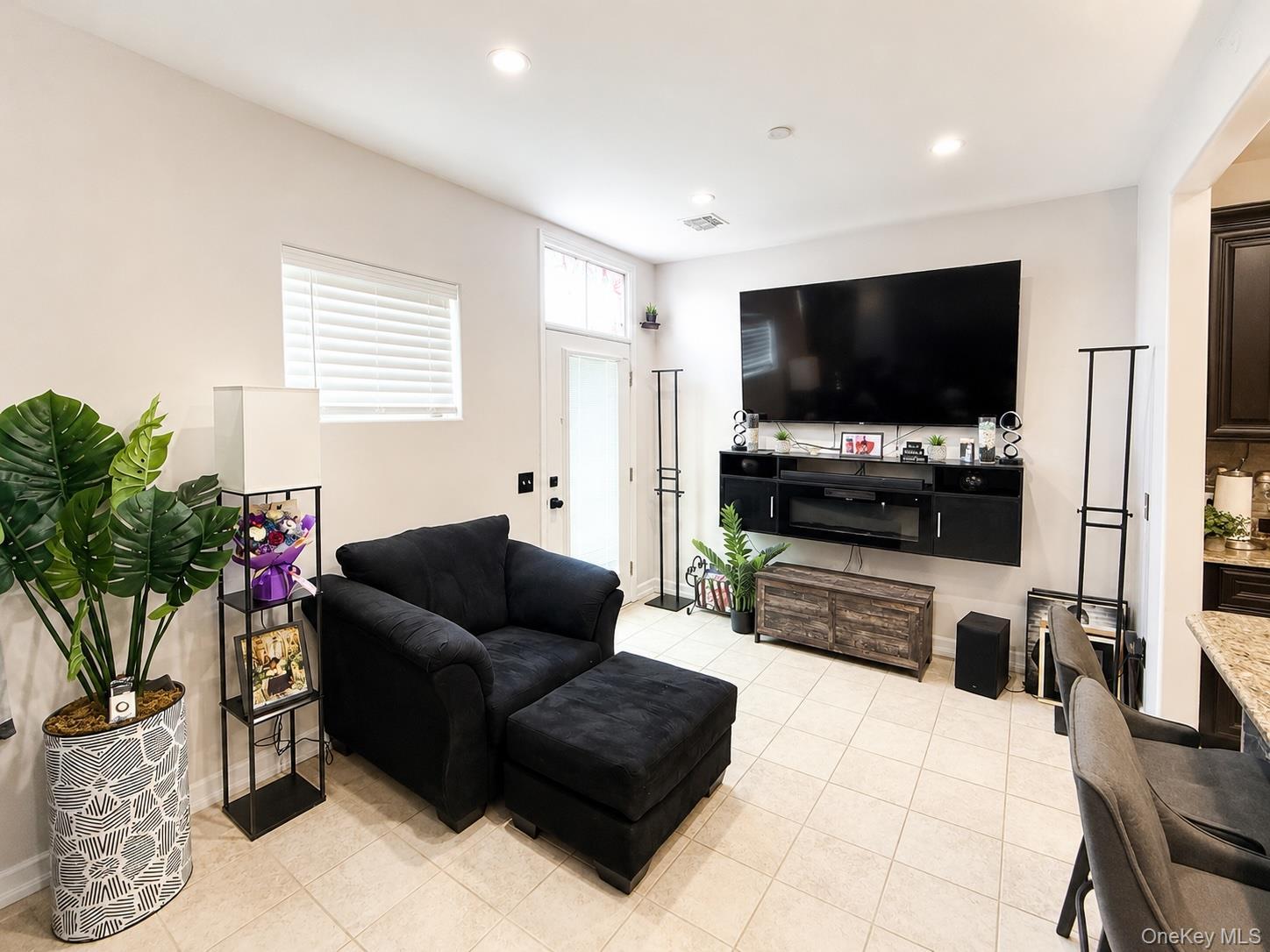 Single Family Beach Breeze Place Queens, NY 11692, MLS-1047164-7