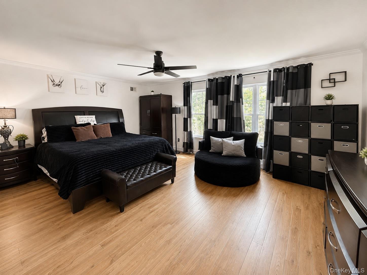 Single Family Beach Breeze Place Queens, NY 11692, MLS-1047164-9