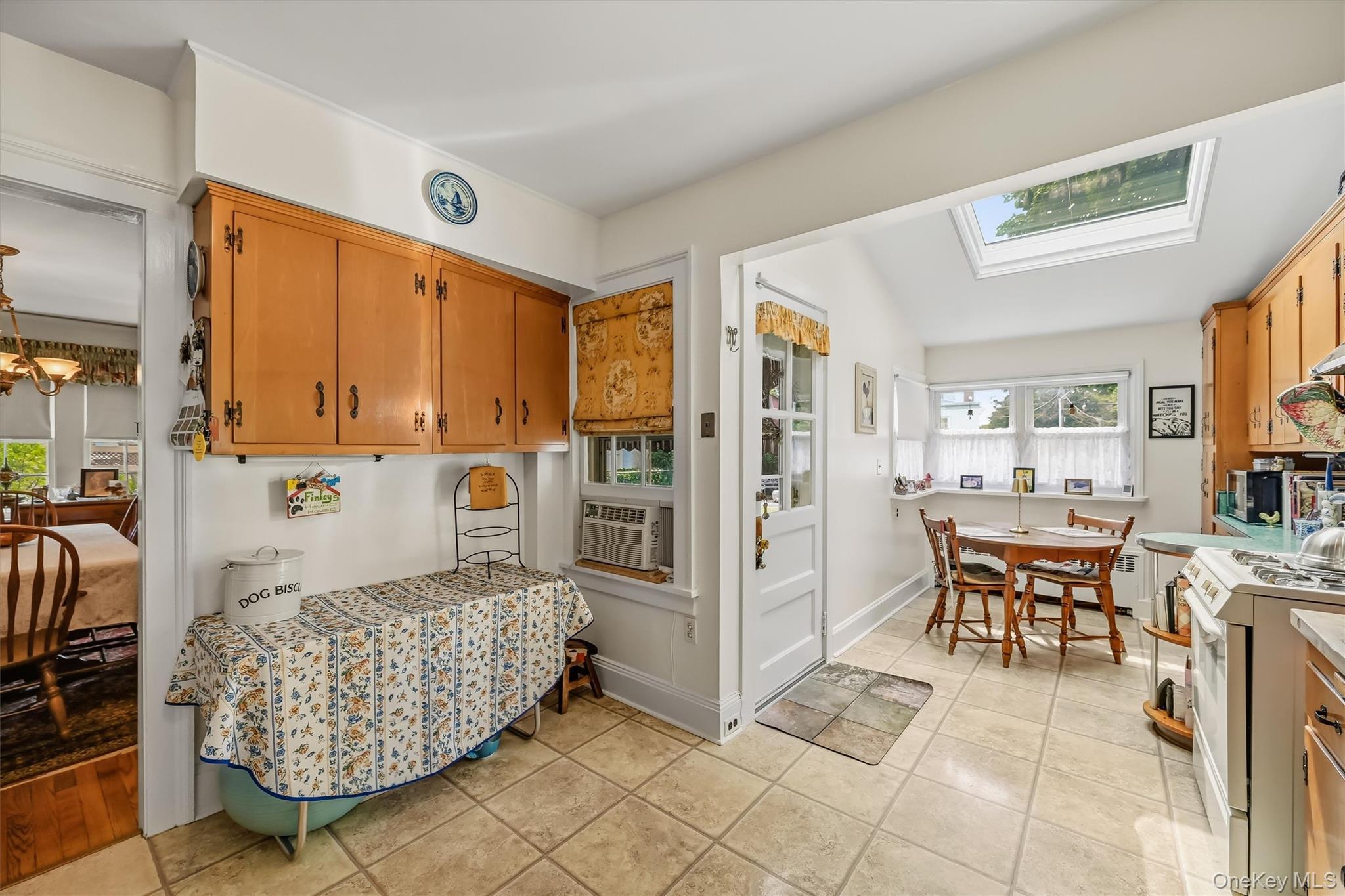 Single Family E Maple Avenue Rockland County, NY 10901, MLS-1047168-25