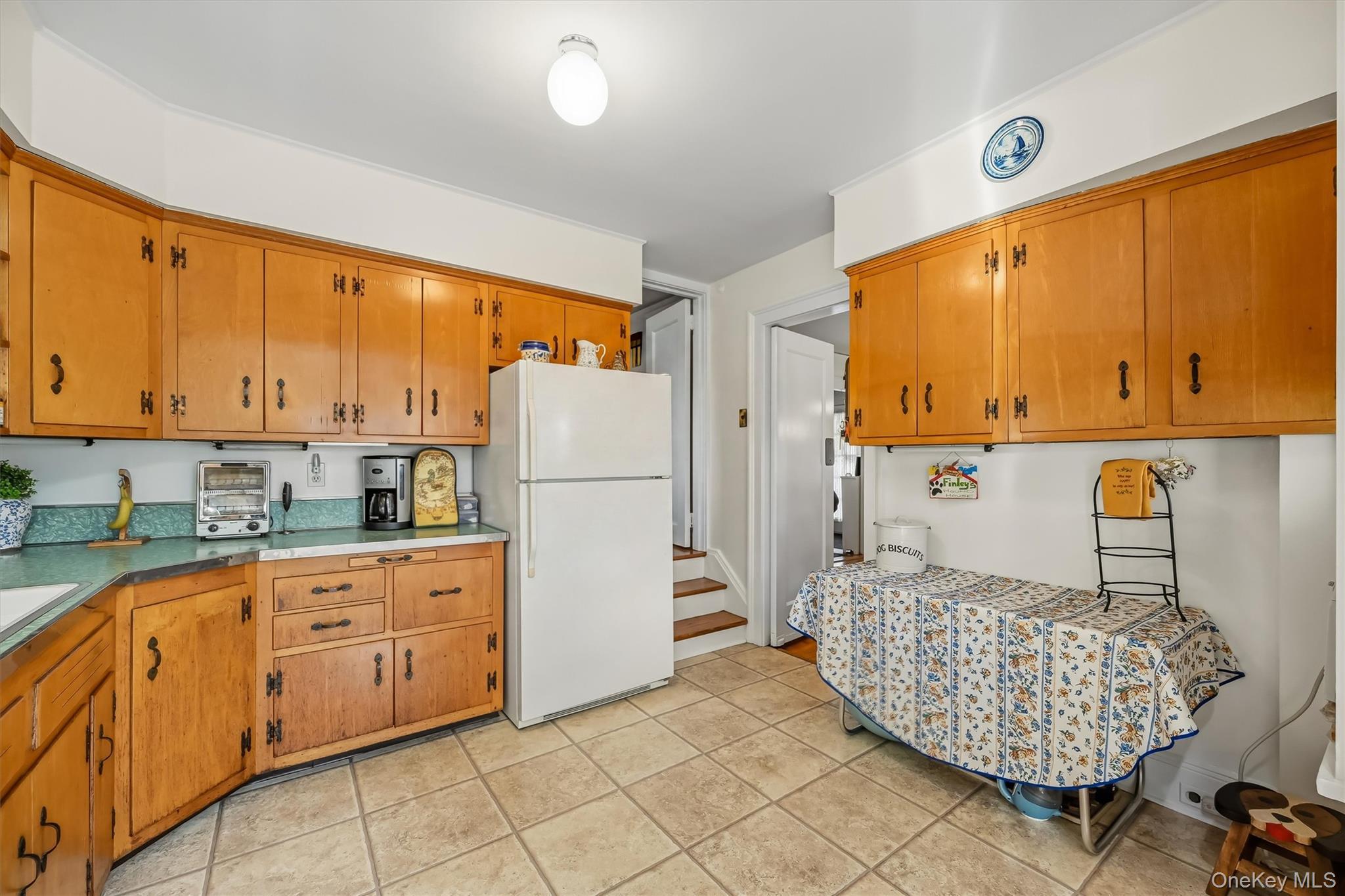 Single Family E Maple Avenue Rockland County, NY 10901, MLS-1047168-28