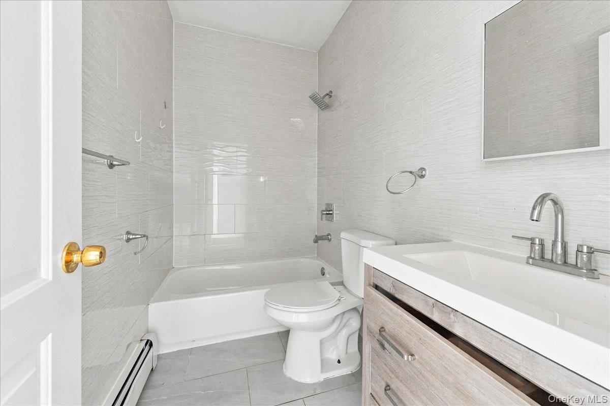 Single Family 117th Road Queens, NY 11412, MLS-1047182-15