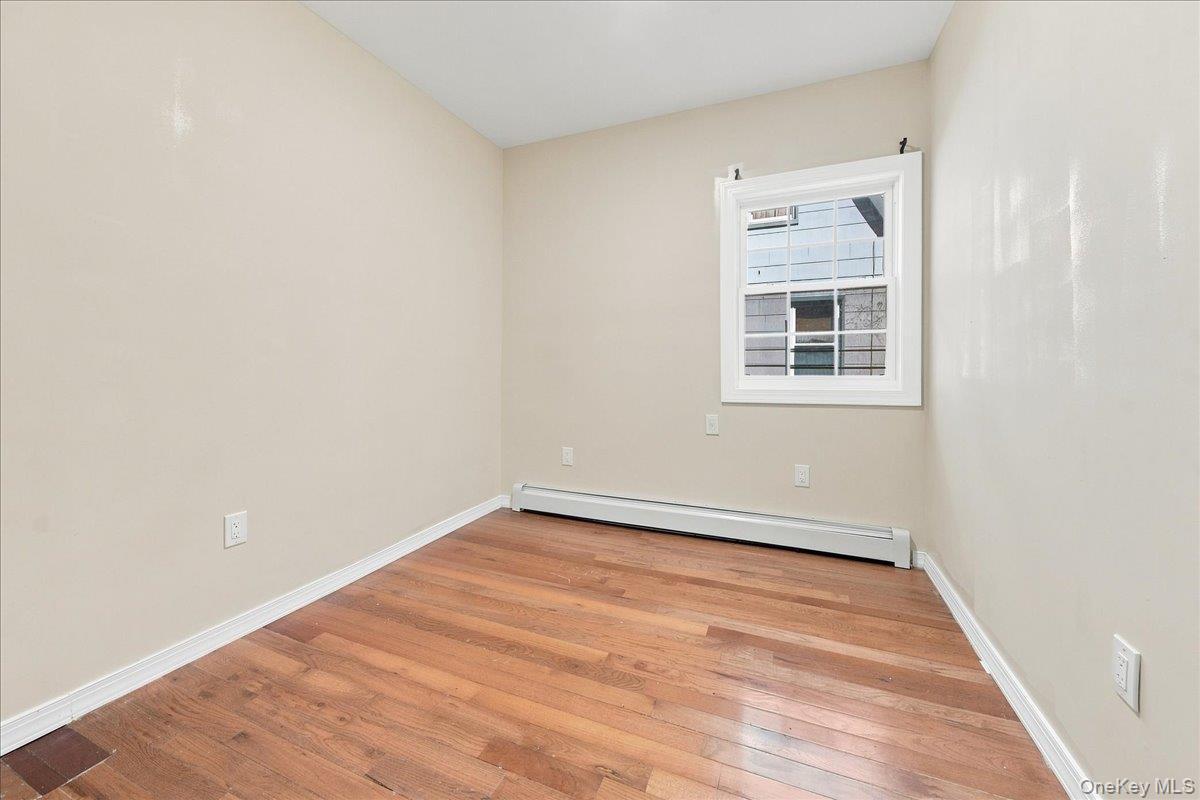 Single Family 117th Road Queens, NY 11412, MLS-1047182-16