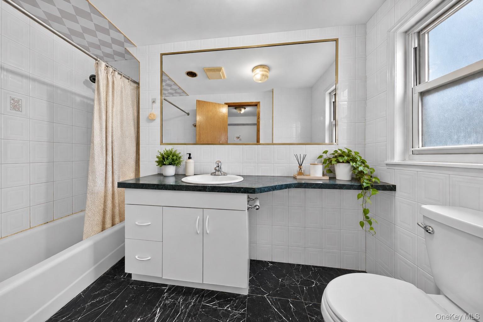 Single Family 210th Street Queens, NY 11364, MLS-1047192-18