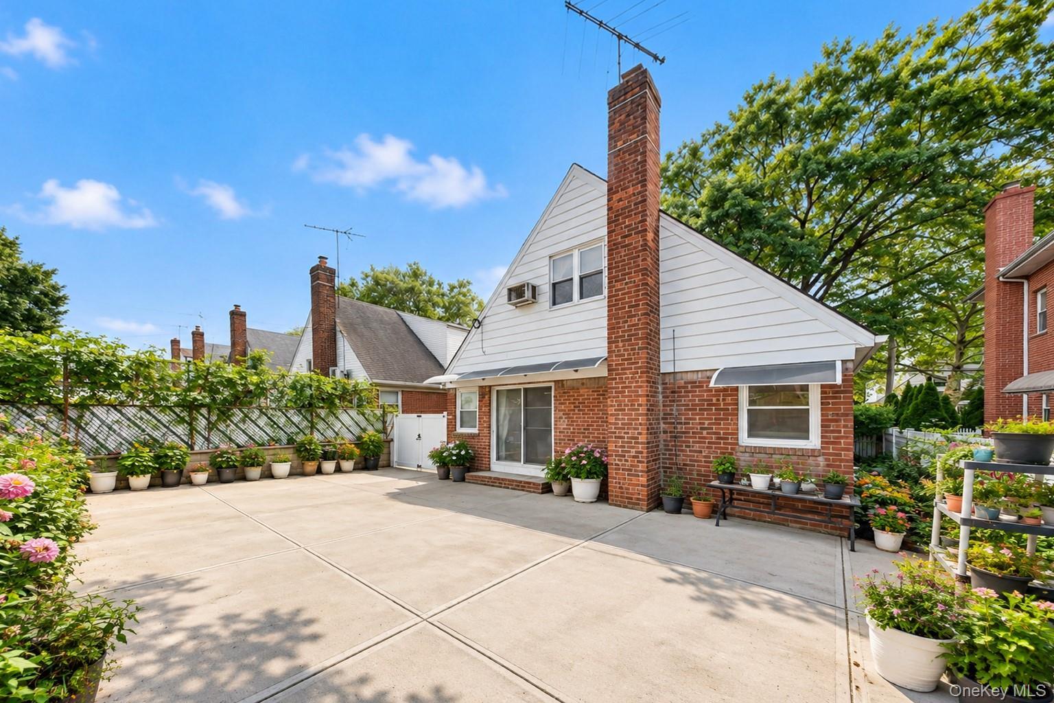 Single Family 210th Street Queens, NY 11364, MLS-1047192-27