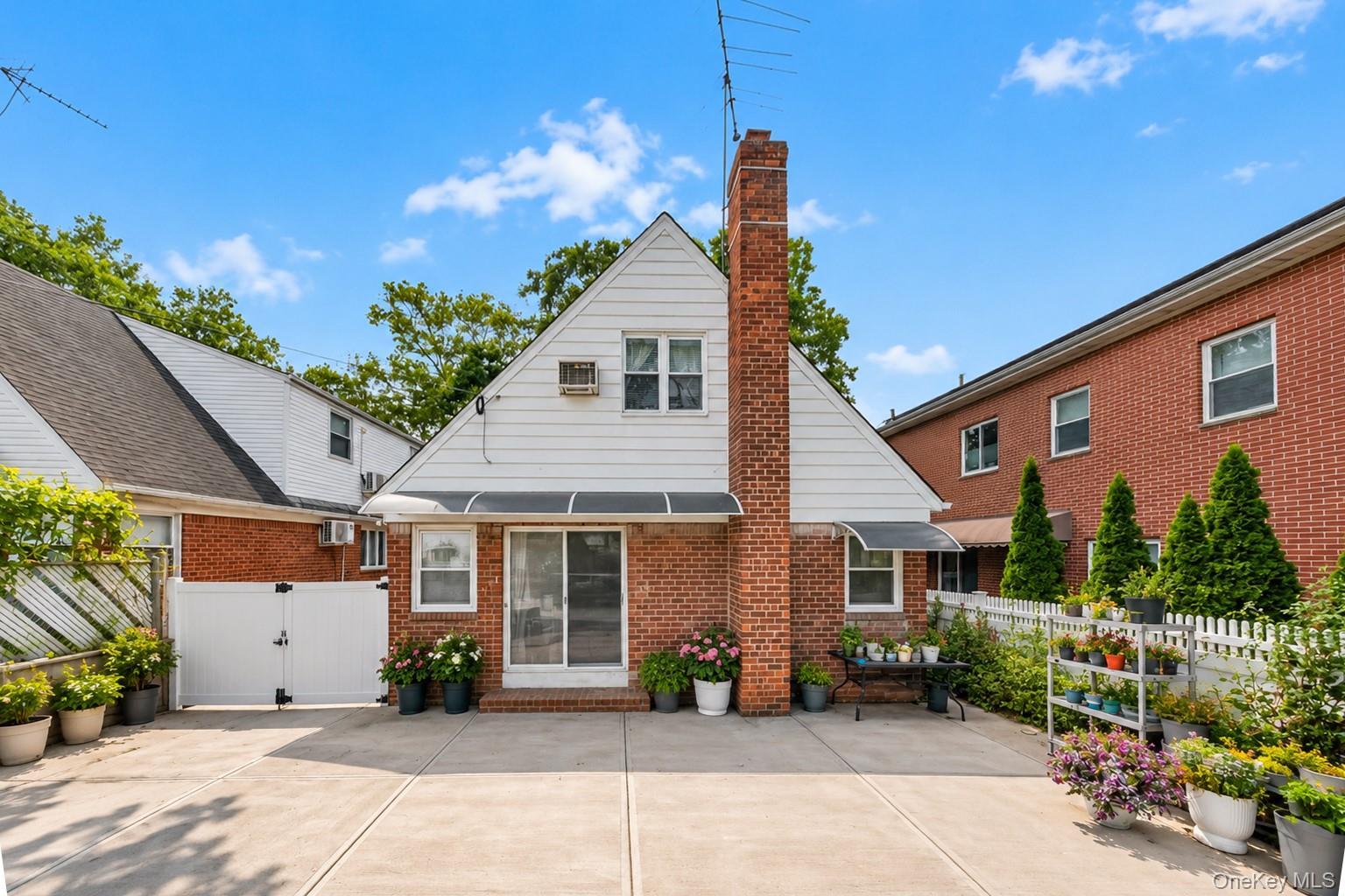 Single Family 210th Street Queens, NY 11364, MLS-1047192-28
