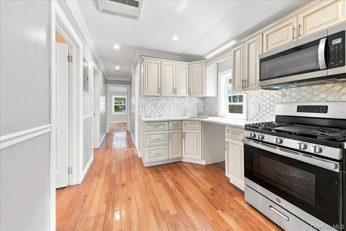 Single Family 117th Road  Queens, NY 11412, MLS-1047194-15