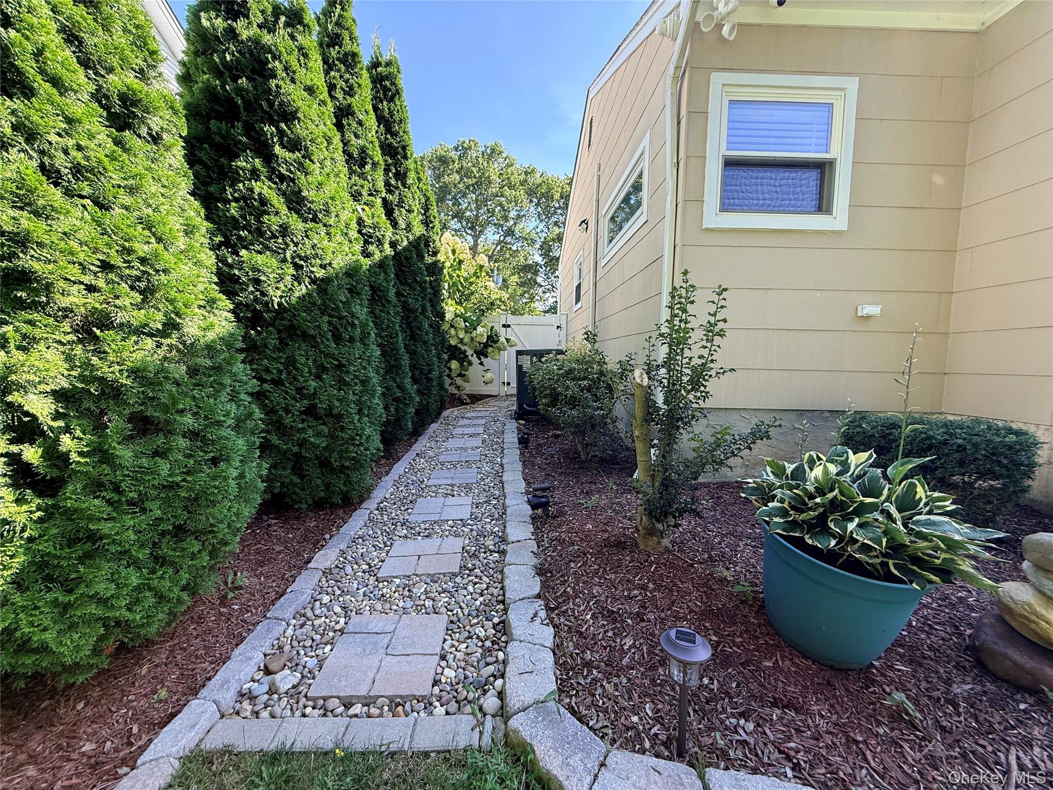 Single Family Ranch Drive Suffolk County, NY 11967, MLS-1047205-4