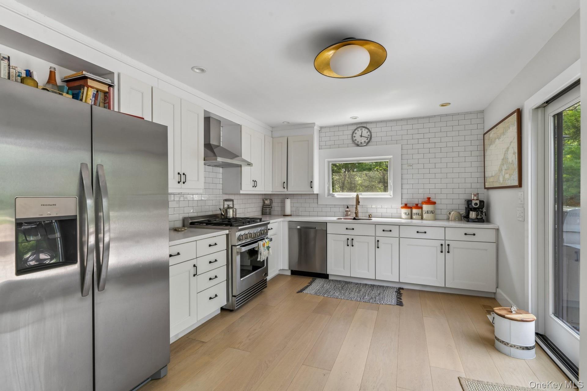 Single Family Deep View Court  Suffolk County, NY 11937, MLS-1047210-8