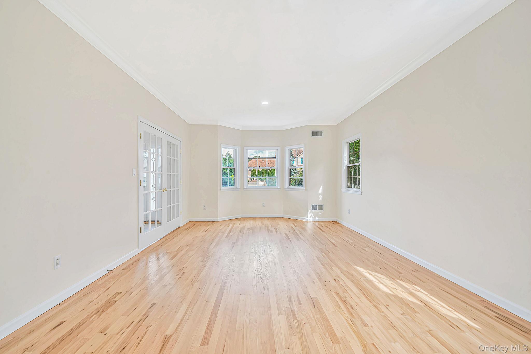 Single Family Woodridge Lane  Suffolk County, NY 11727, MLS-1047218-14