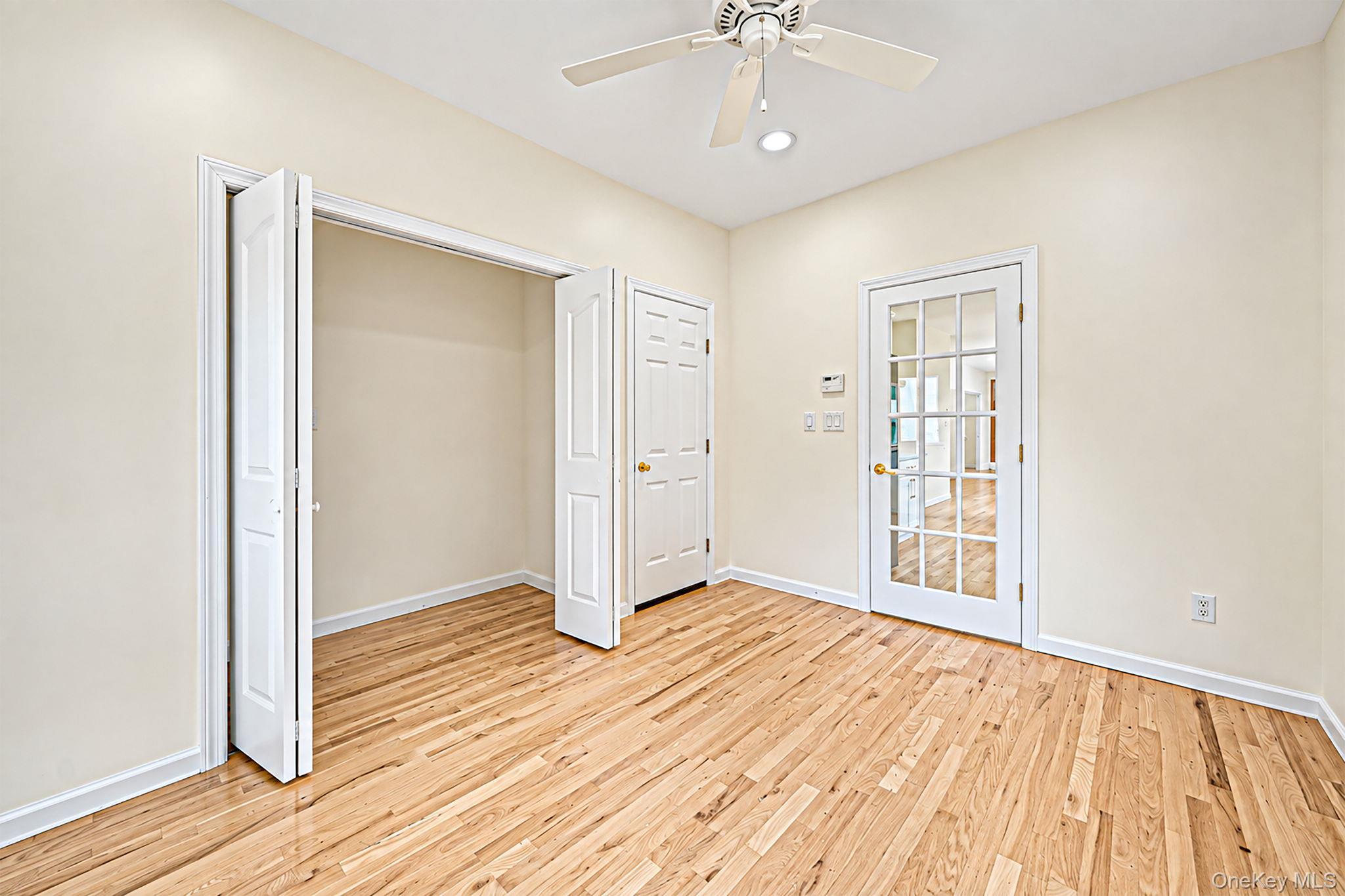 Single Family Woodridge Lane  Suffolk County, NY 11727, MLS-1047218-30