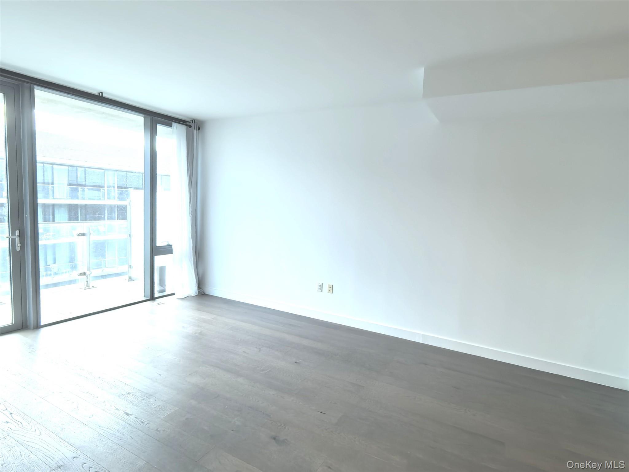Single Family 40th Road Queens, NY 11354, MLS-1047223-14