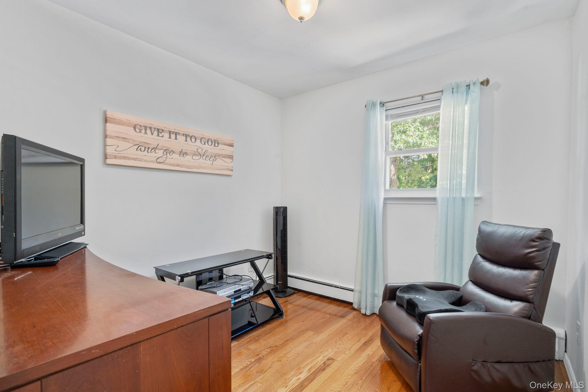 Single Family Brooklyn Avenue Nassau County, NY 11575, MLS-1047228-19