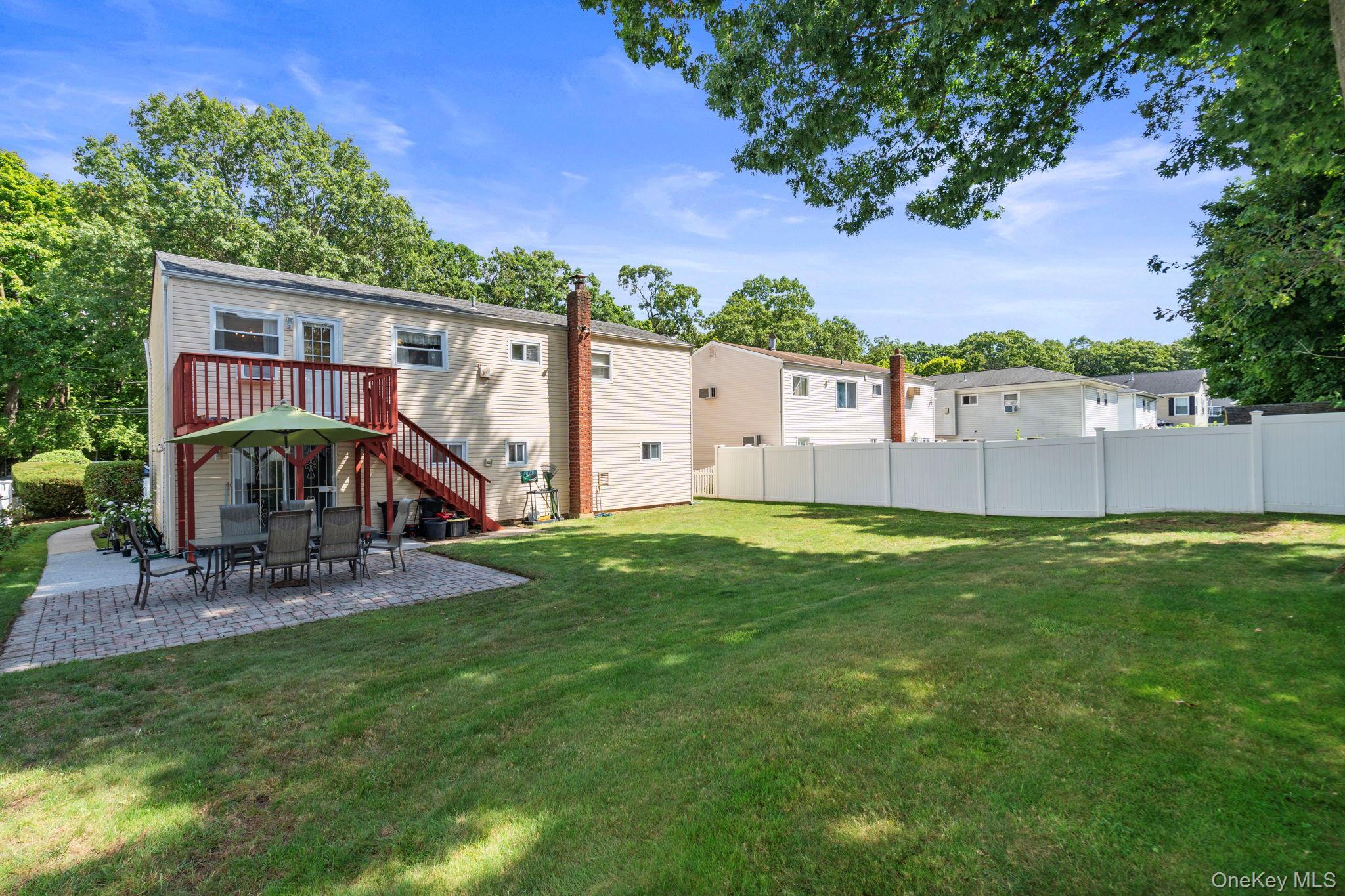 Single Family Brooklyn Avenue Nassau County, NY 11575, MLS-1047228-32