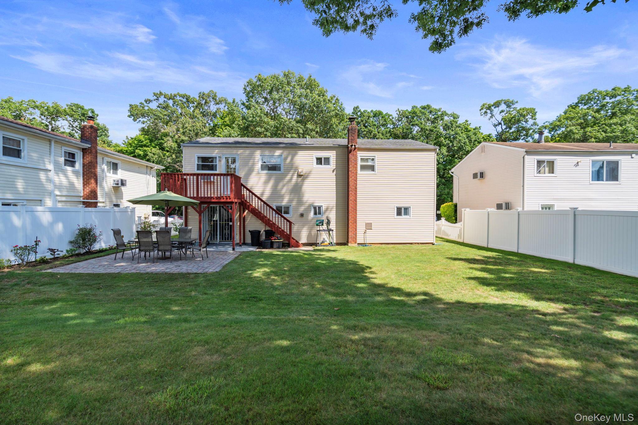 Single Family Brooklyn Avenue Nassau County, NY 11575, MLS-1047228-33
