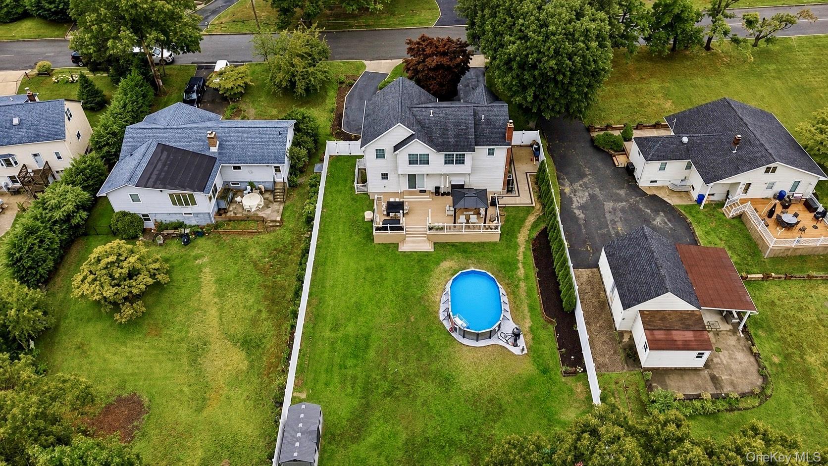 Single Family Fulton Boulevard  Suffolk County, NY 11725, MLS-1047230-27