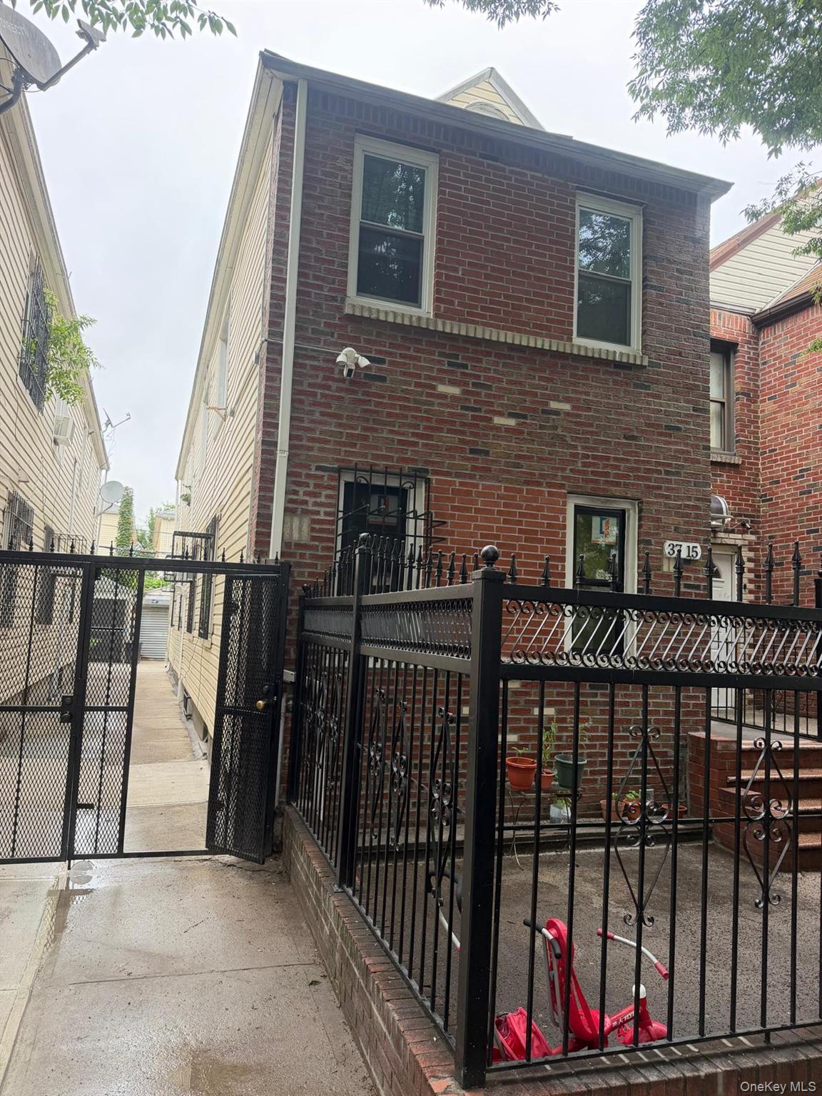 Single Family 94th Street Queens, NY 11372, MLS-1047259-2