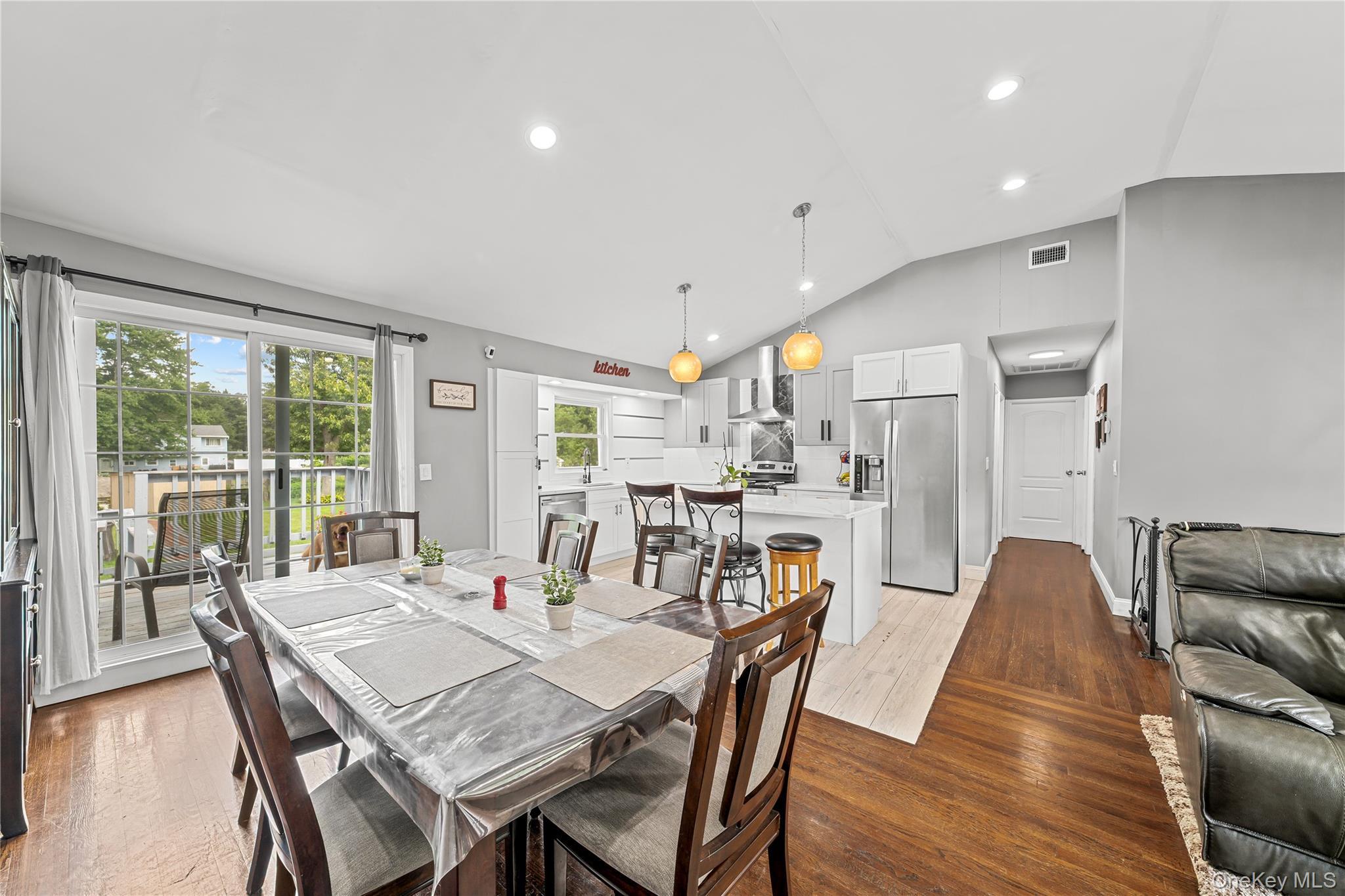 Single Family Bushwick Avenue Suffolk County, NY 11722, MLS-1047295-10