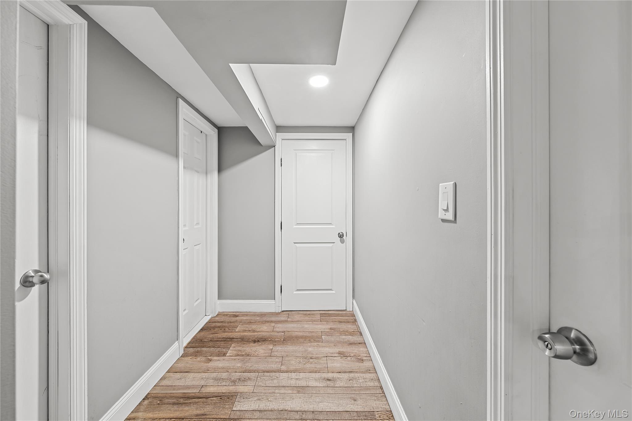 Single Family Bushwick Avenue Suffolk County, NY 11722, MLS-1047295-16