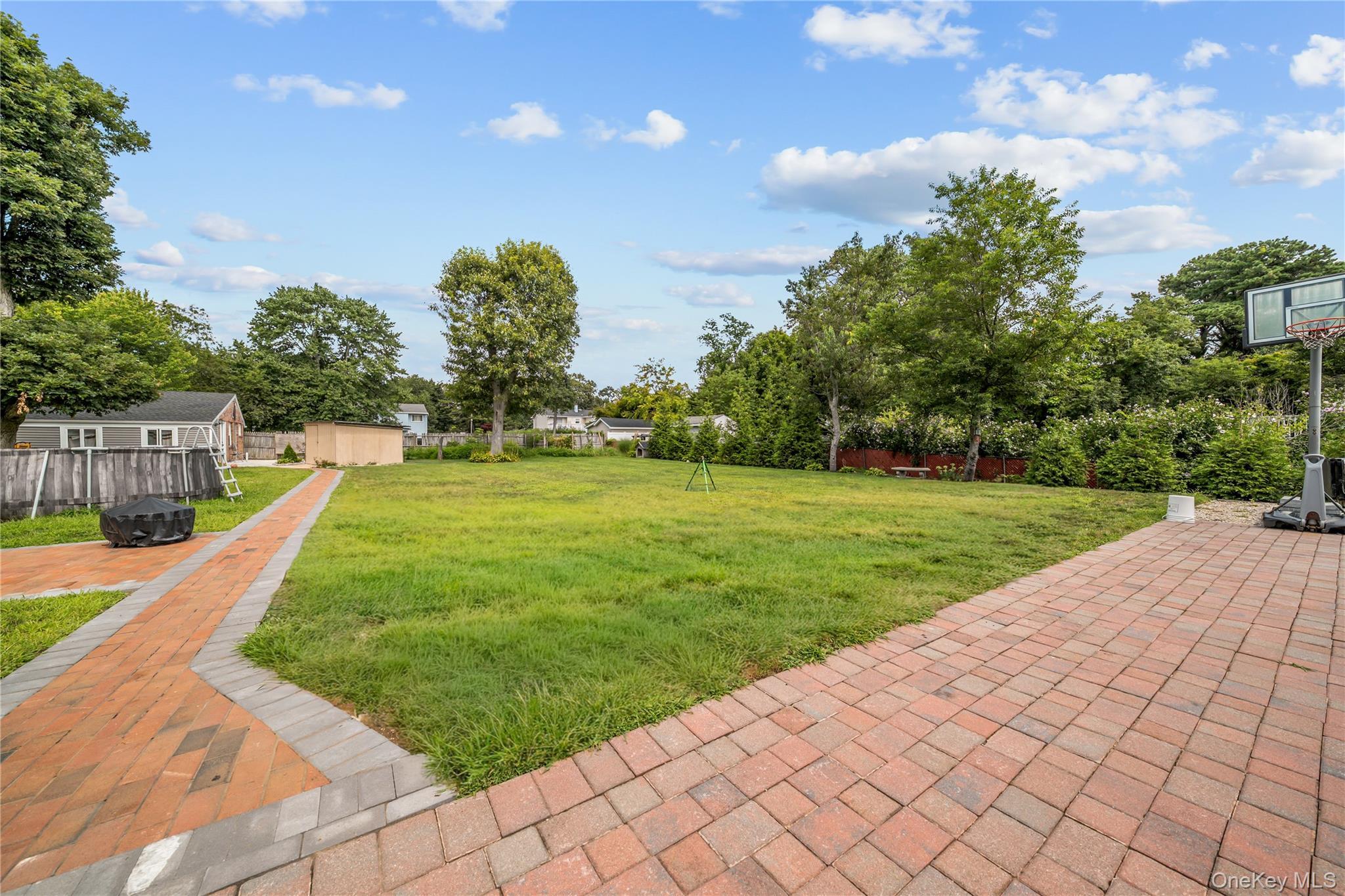 Single Family Bushwick Avenue Suffolk County, NY 11722, MLS-1047295-31