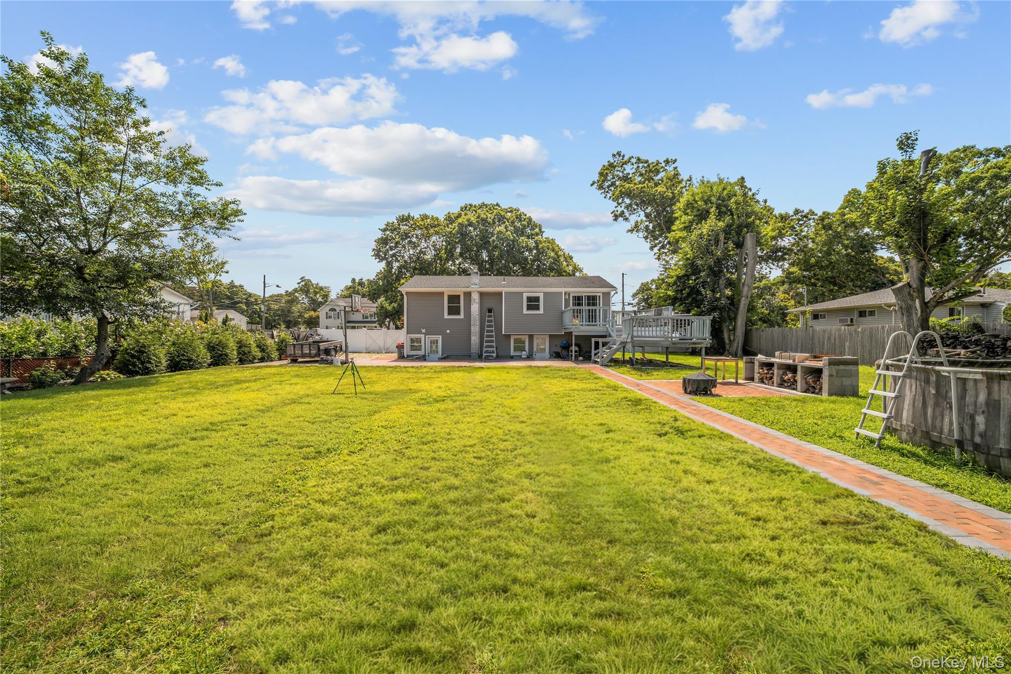 Single Family Bushwick Avenue Suffolk County, NY 11722, MLS-1047295-35