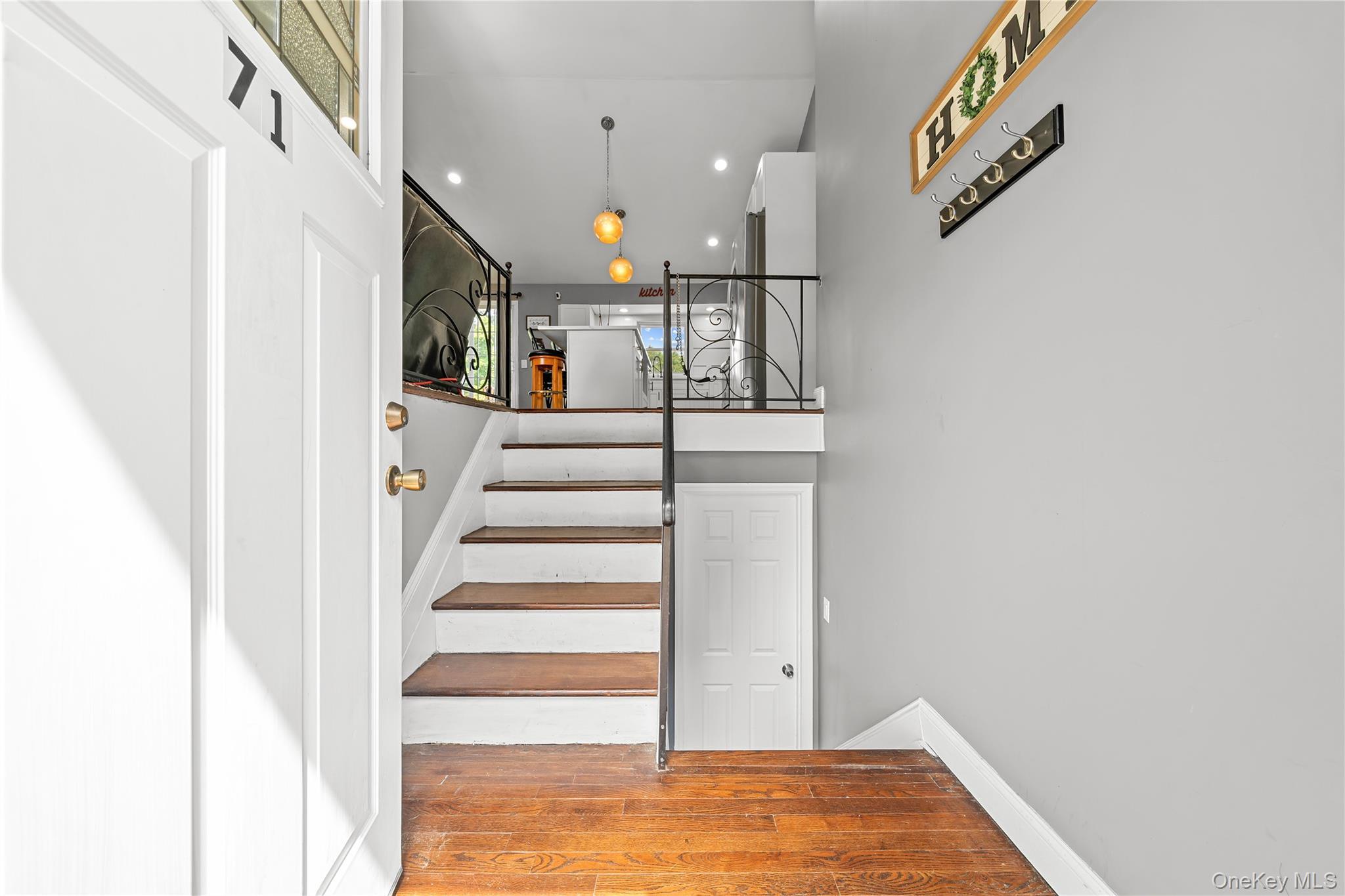 Single Family Bushwick Avenue Suffolk County, NY 11722, MLS-1047295-4