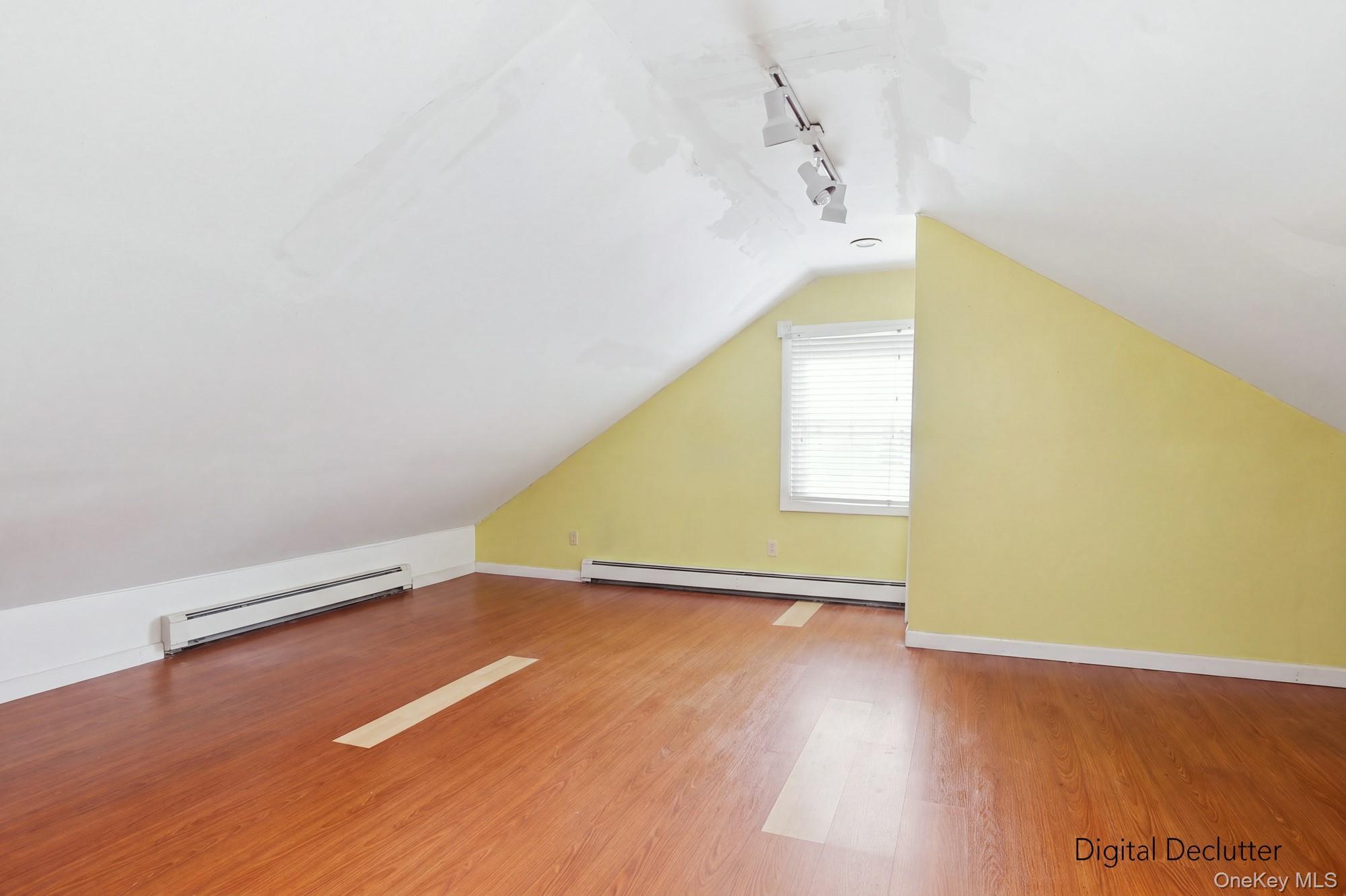 Single Family W Hoffman Avenue Suffolk County, NY 11757, MLS-1047312-27
