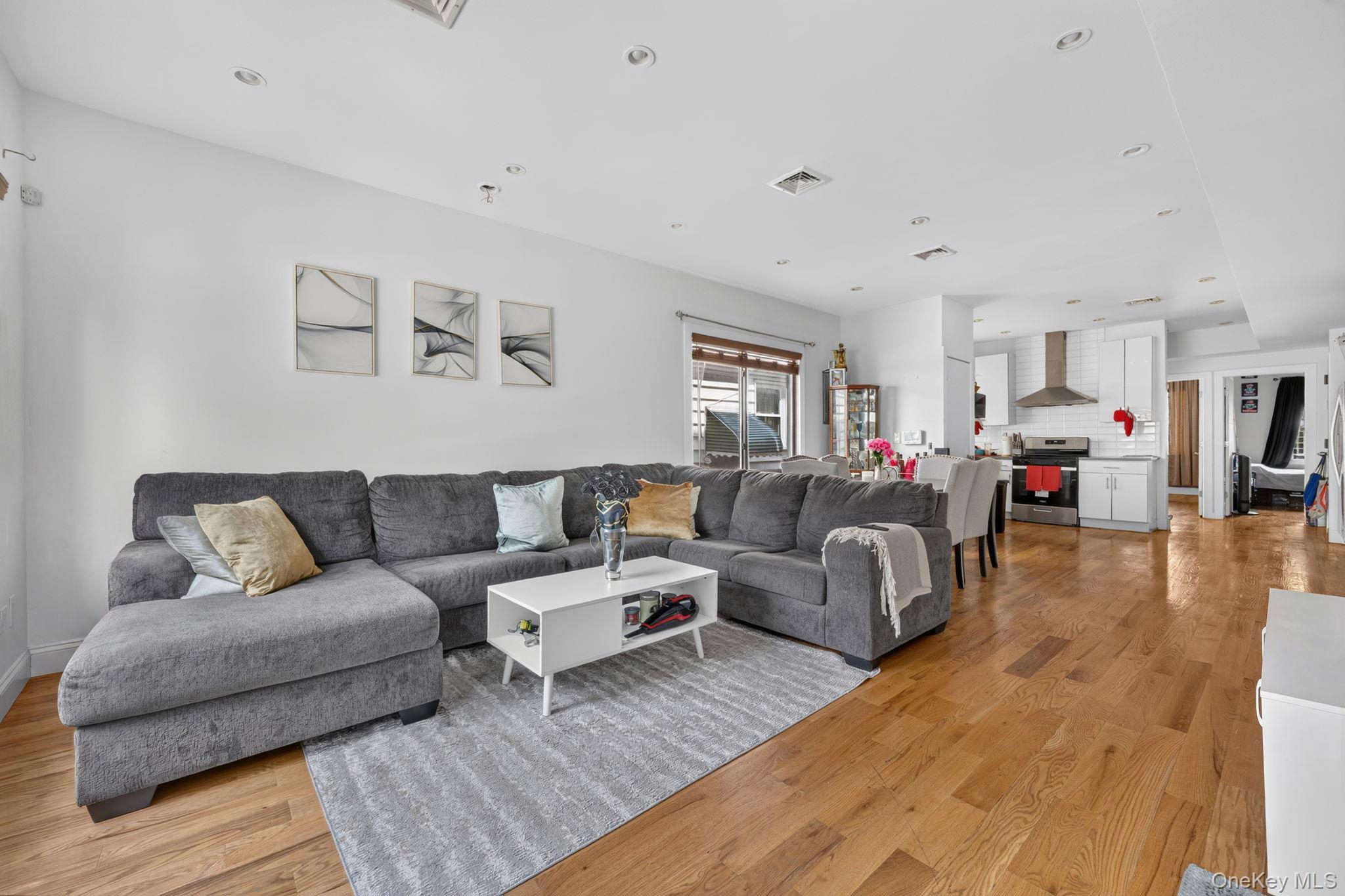 Single Family E 94th Street  Brooklyn, NY 11236, MLS-1047321-2