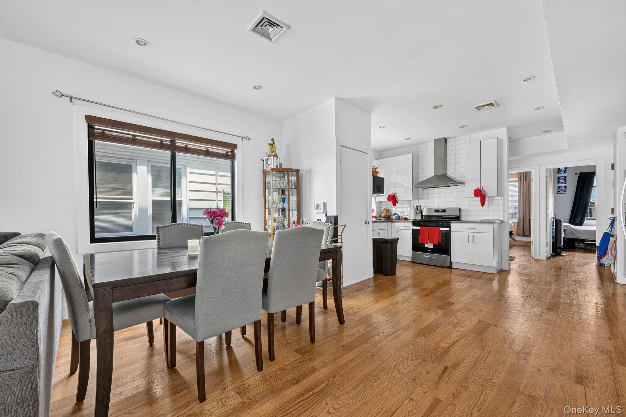 Single Family E 94th Street  Brooklyn, NY 11236, MLS-1047321-4