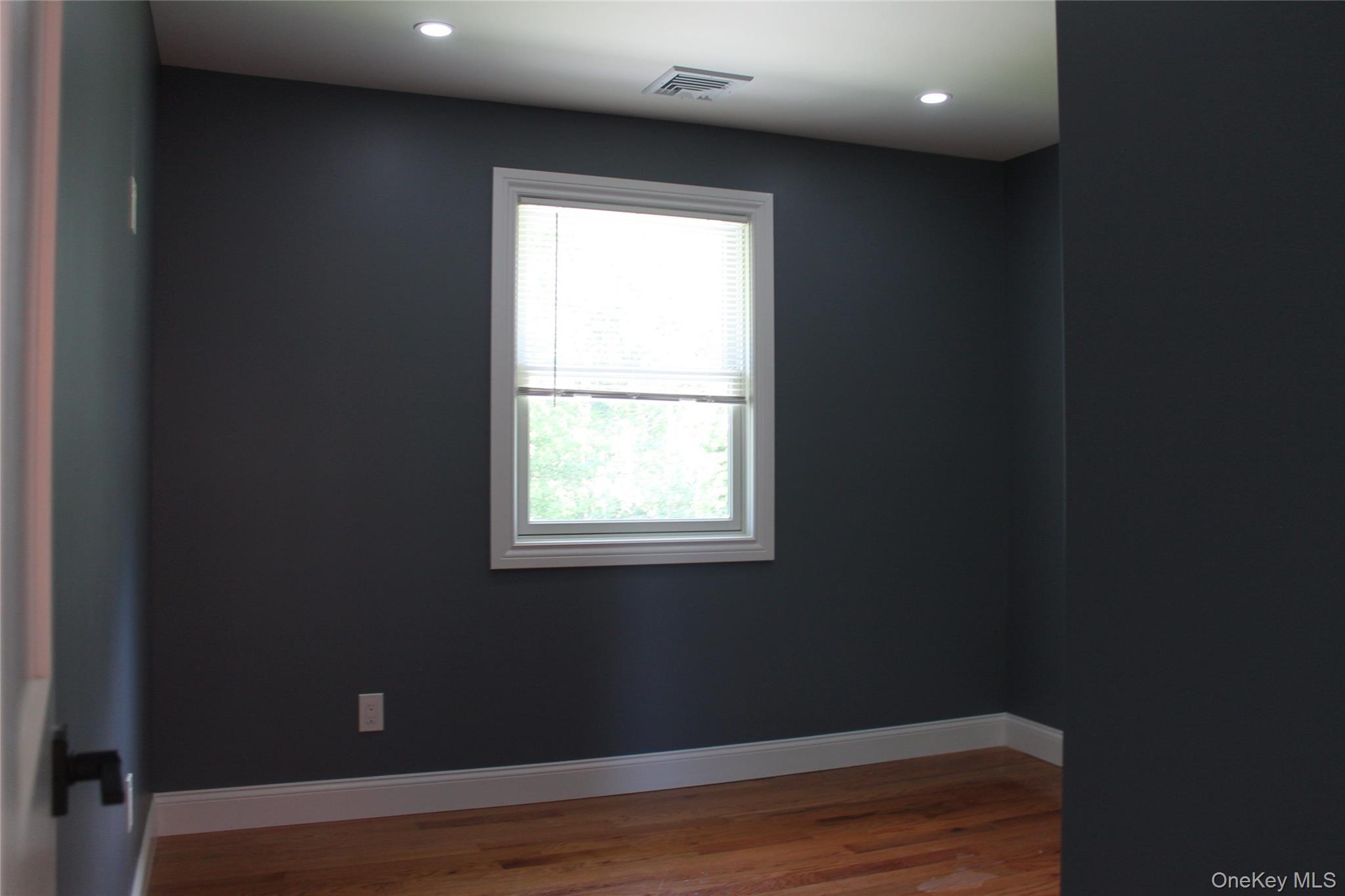 Single Family Spur Drive N  Suffolk County, NY 11706, MLS-1047326-19