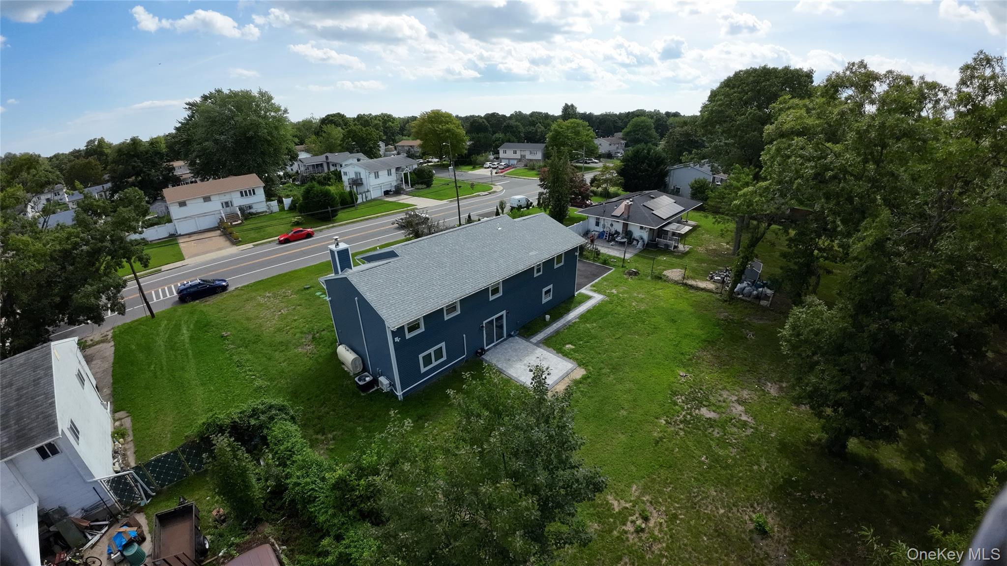 Single Family Spur Drive N  Suffolk County, NY 11706, MLS-1047326-33