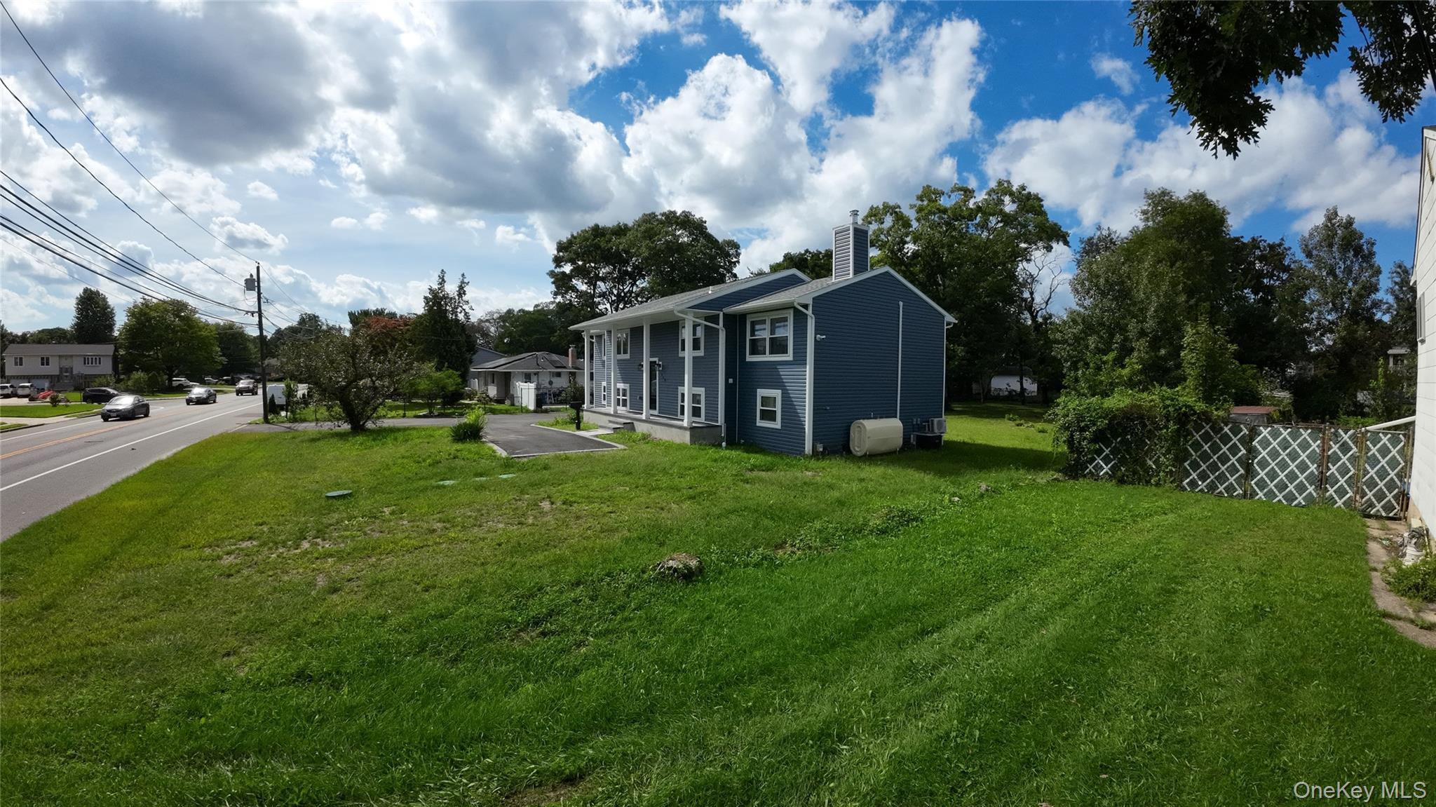 Single Family Spur Drive N  Suffolk County, NY 11706, MLS-1047326-4