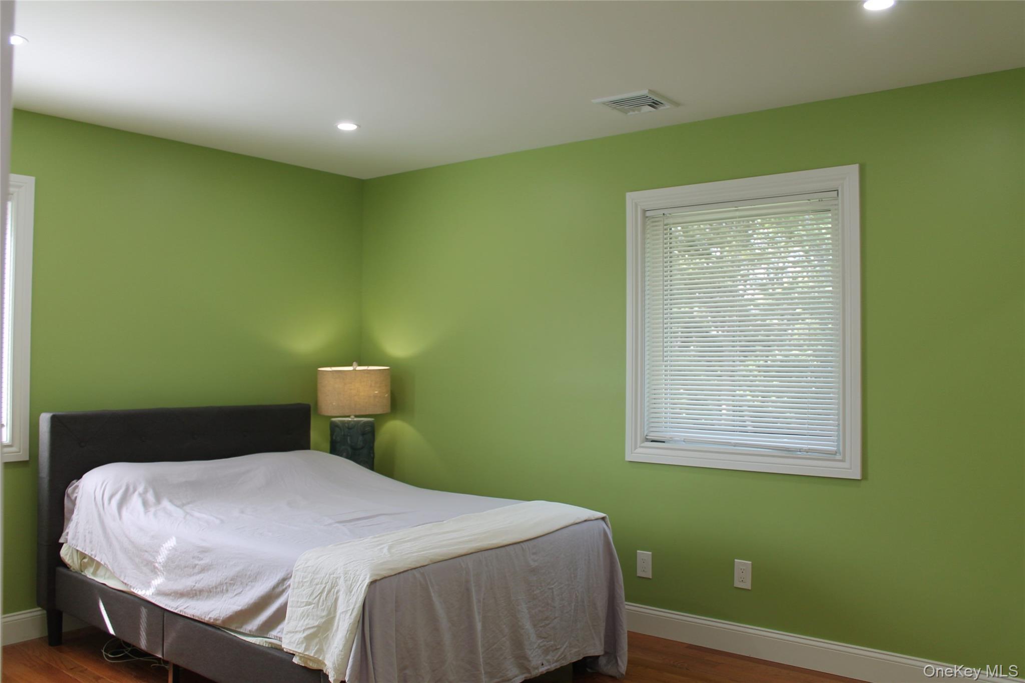 Single Family Spur Drive N  Suffolk County, NY 11706, MLS-1047326-9