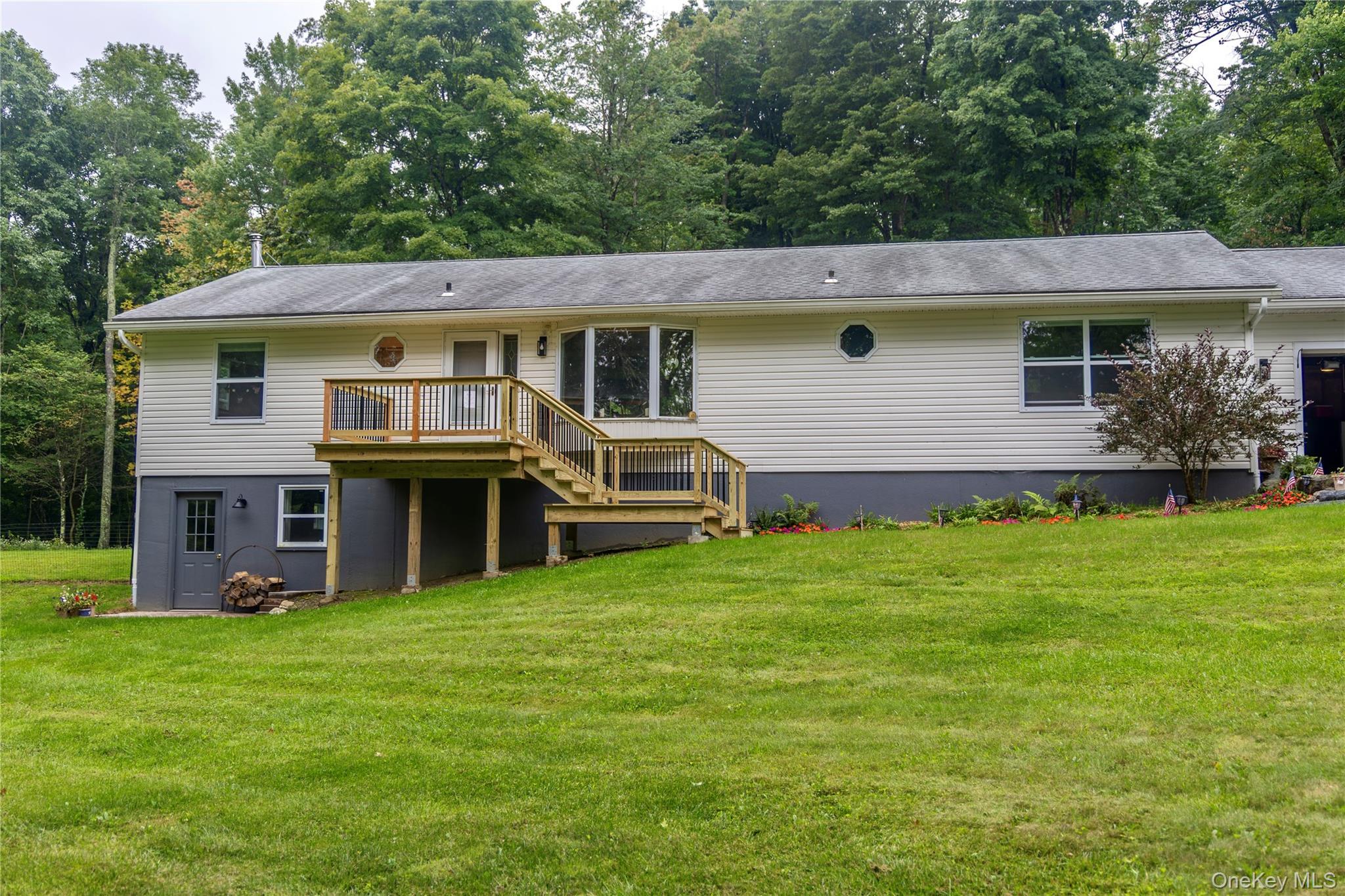 Single Family Briarwood Lane  Dutchess County, NY 12546, MLS-1047331-42