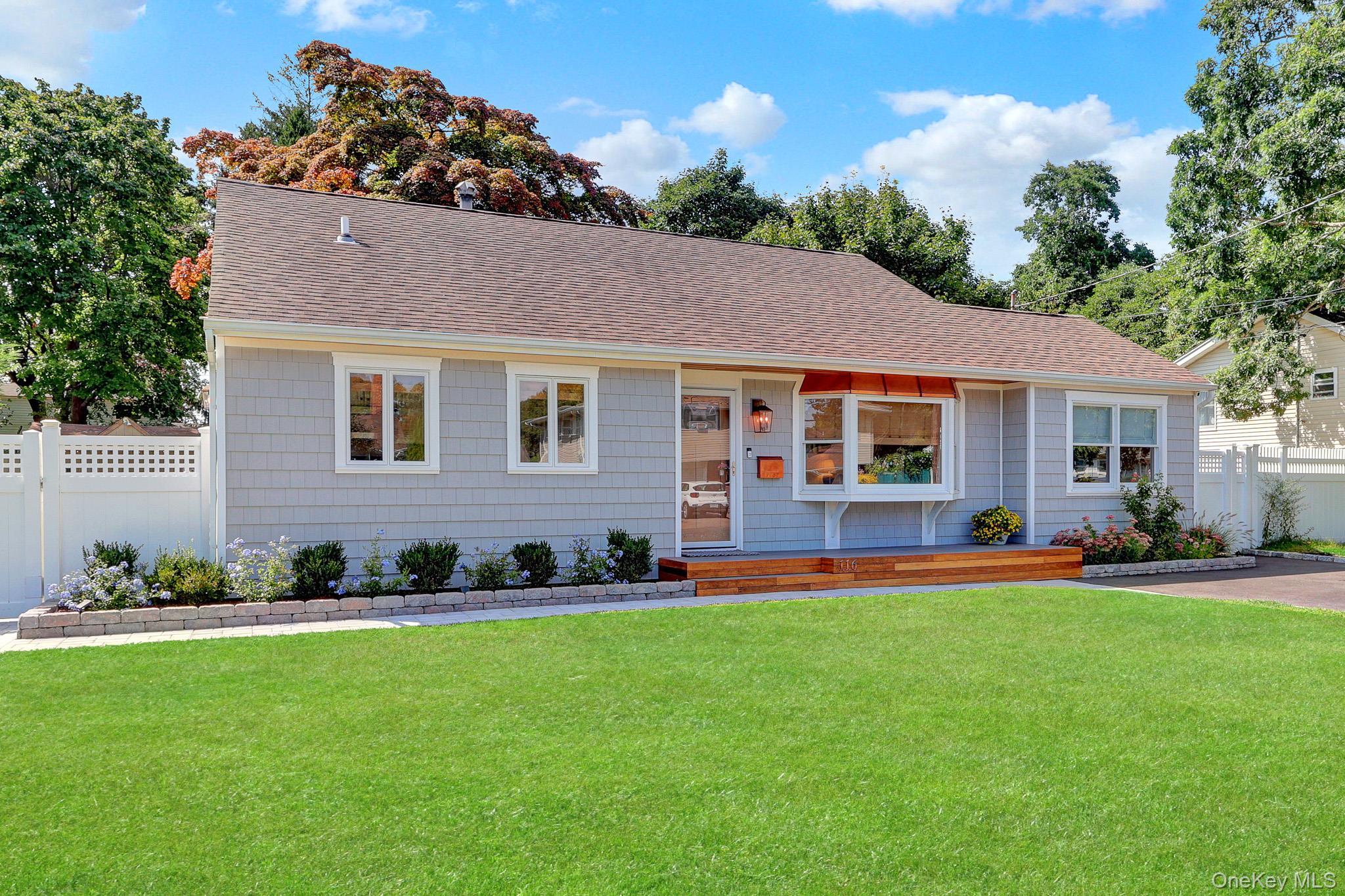 Single Family Washington Avenue  Suffolk County, NY 11796, MLS-1047335-2