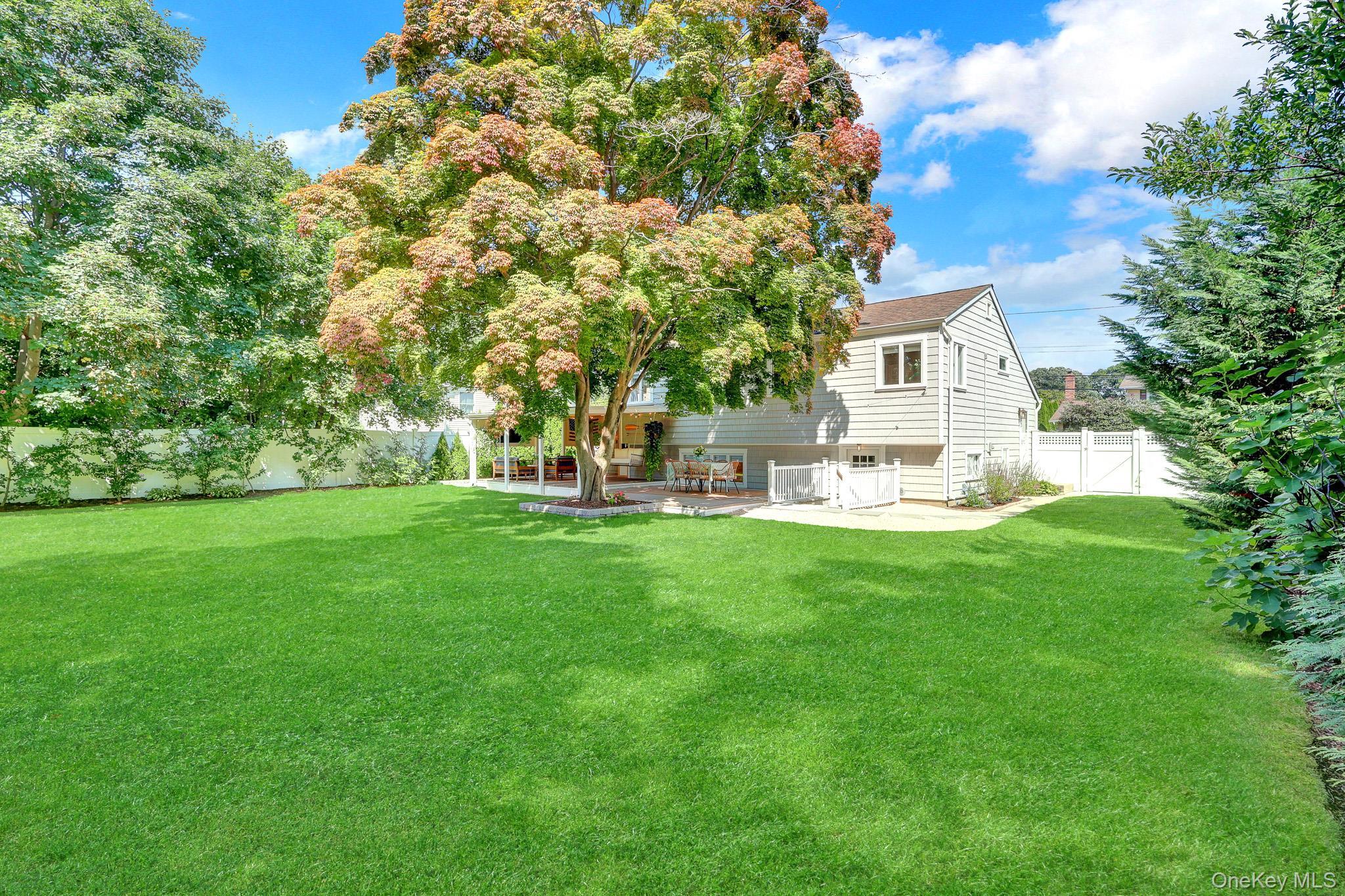 Single Family Washington Avenue  Suffolk County, NY 11796, MLS-1047335-28