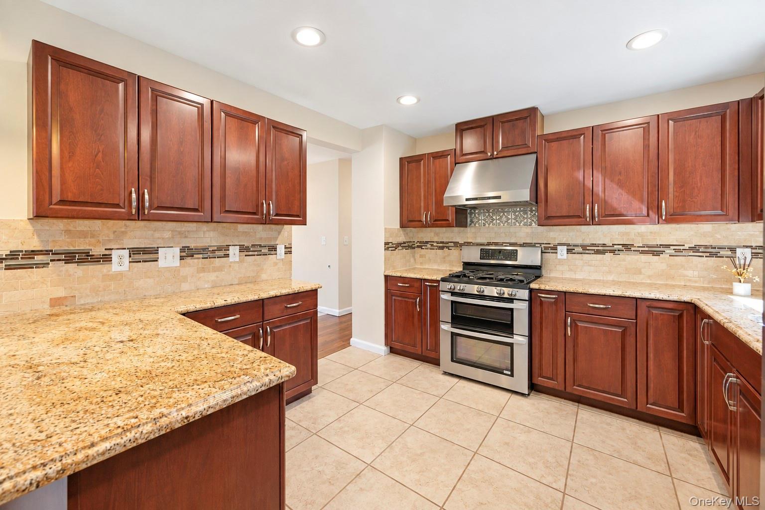 Single Family Smithtown Polk Boulevard  Suffolk County, NY 11720, MLS-1047339-18