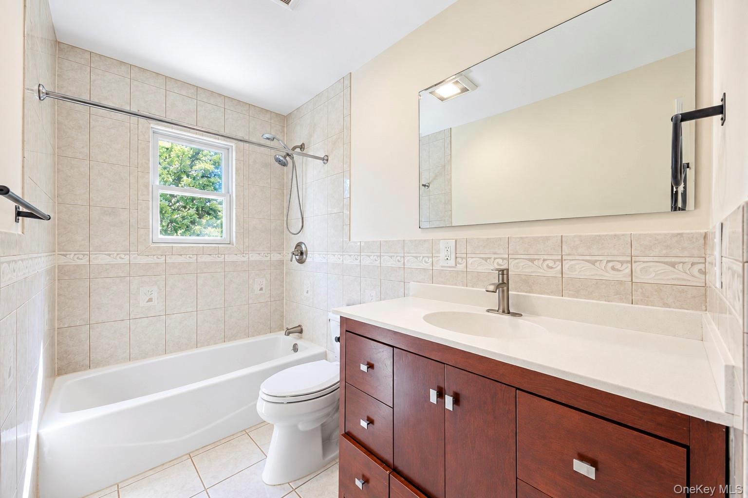 Single Family Smithtown Polk Boulevard  Suffolk County, NY 11720, MLS-1047339-23