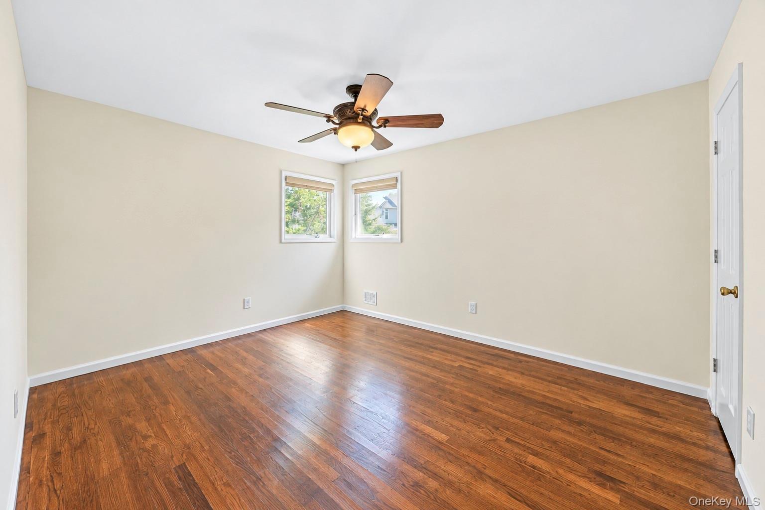 Single Family Smithtown Polk Boulevard  Suffolk County, NY 11720, MLS-1047339-26