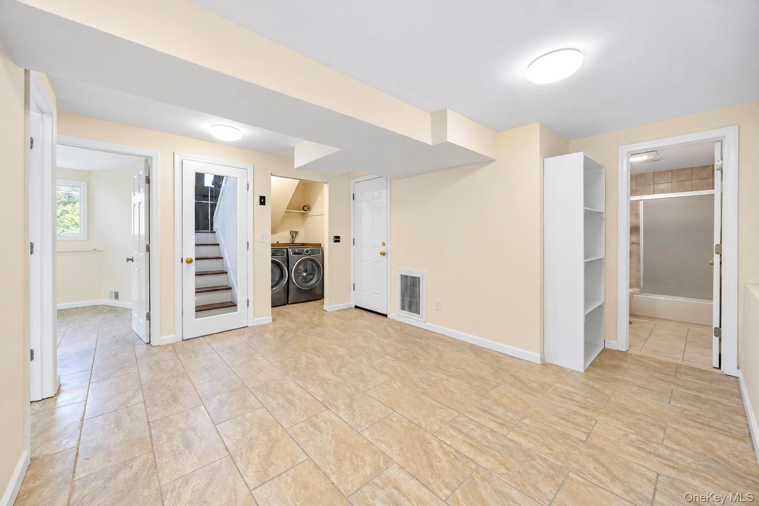 Single Family Smithtown Polk Boulevard  Suffolk County, NY 11720, MLS-1047339-32