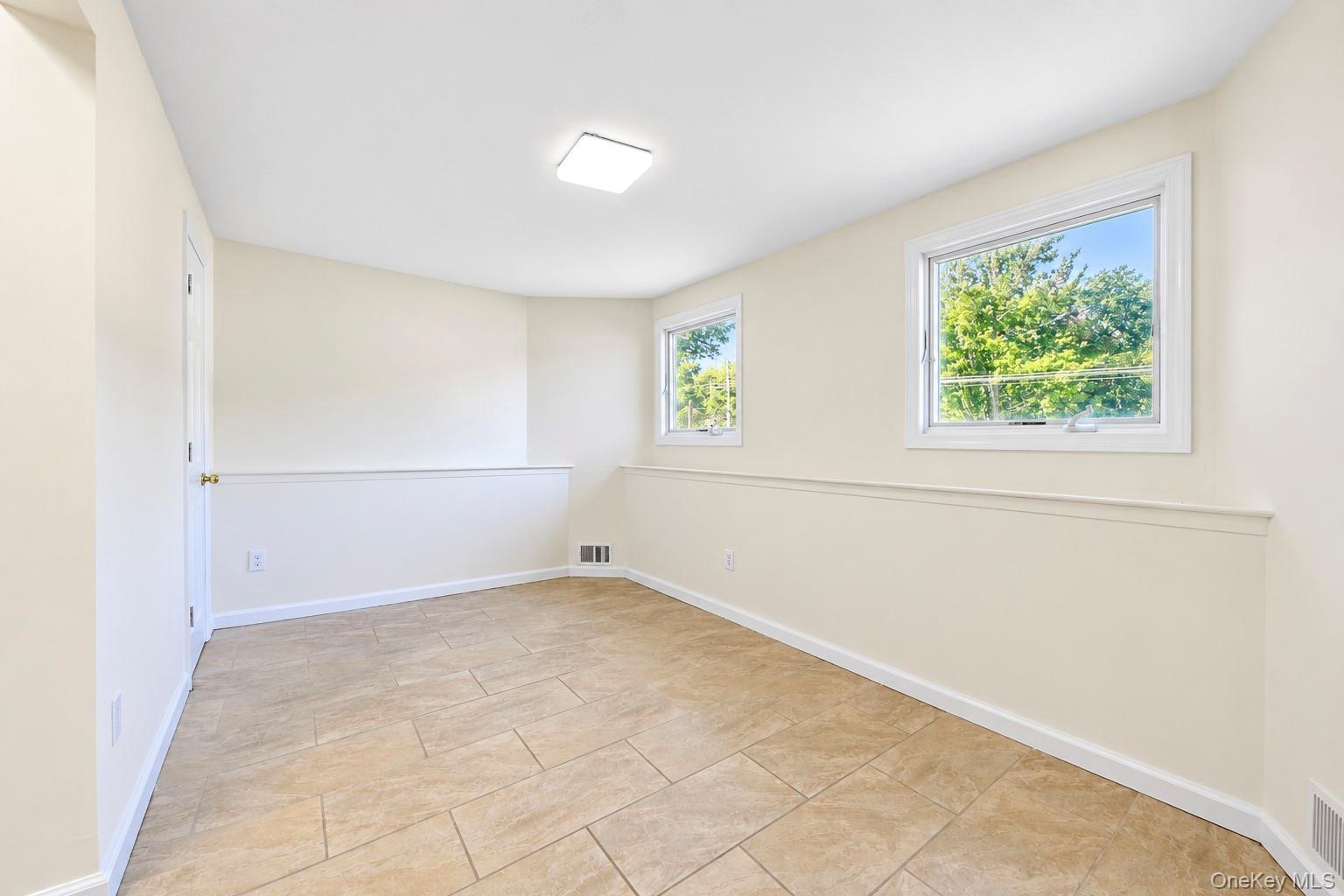 Single Family Smithtown Polk Boulevard  Suffolk County, NY 11720, MLS-1047339-35